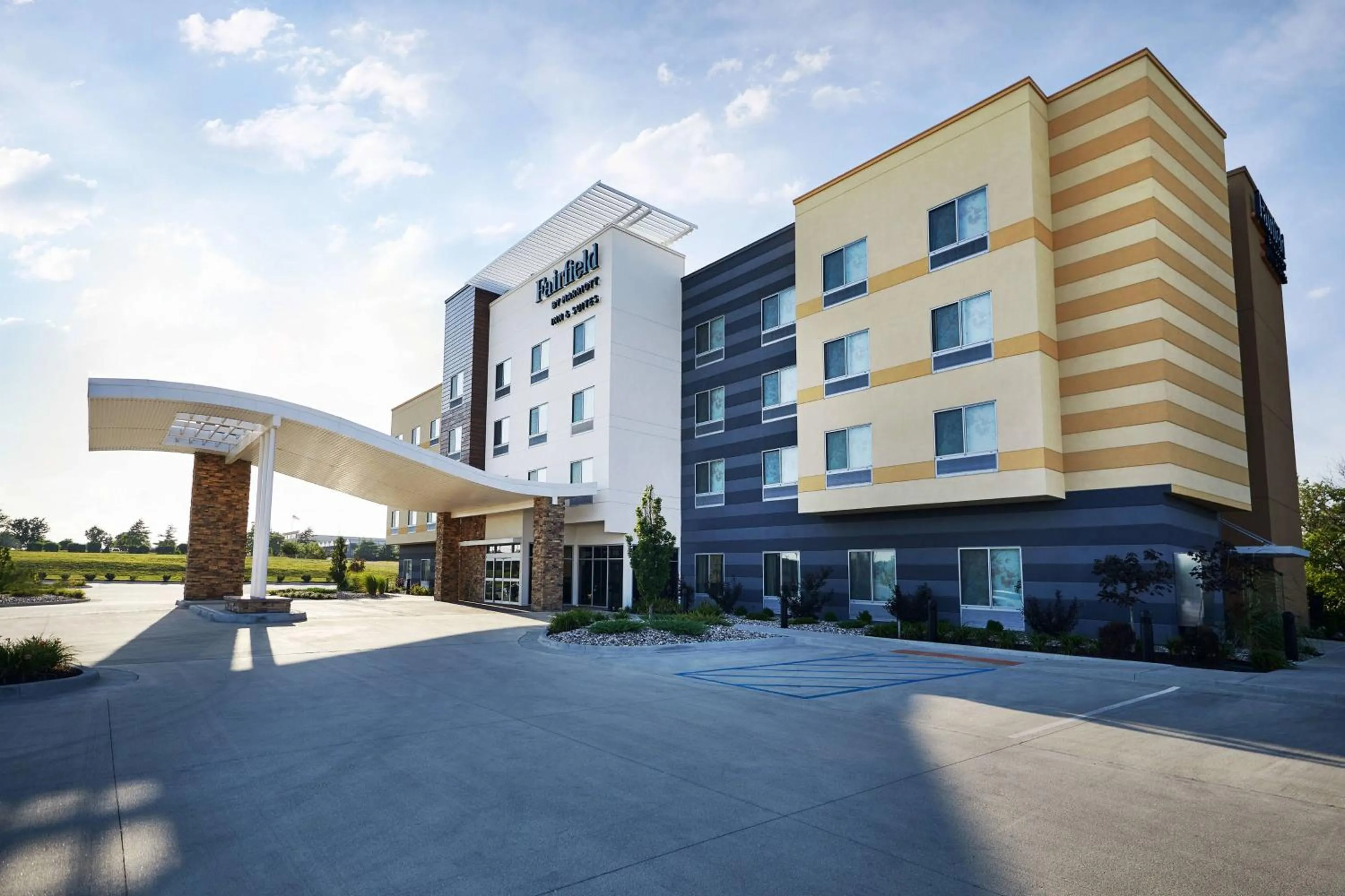 Property building in Fairfield Inn & Suites by Marriott Kansas City Belton