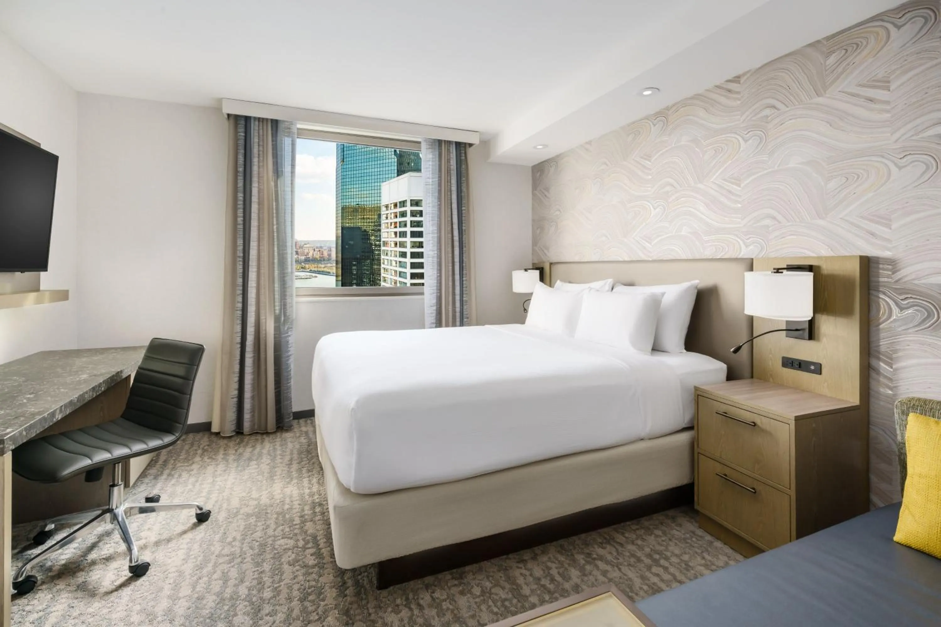 Photo of the whole room, Bed in Residence Inn New York Downtown Manhattan/Financial District
