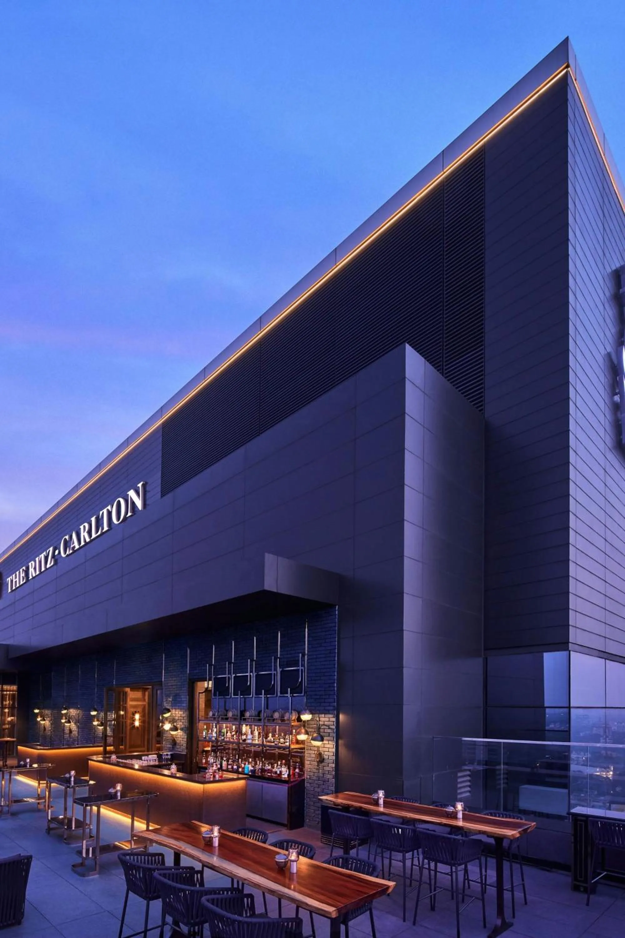 Restaurant/places to eat in The Ritz-Carlton, Pune