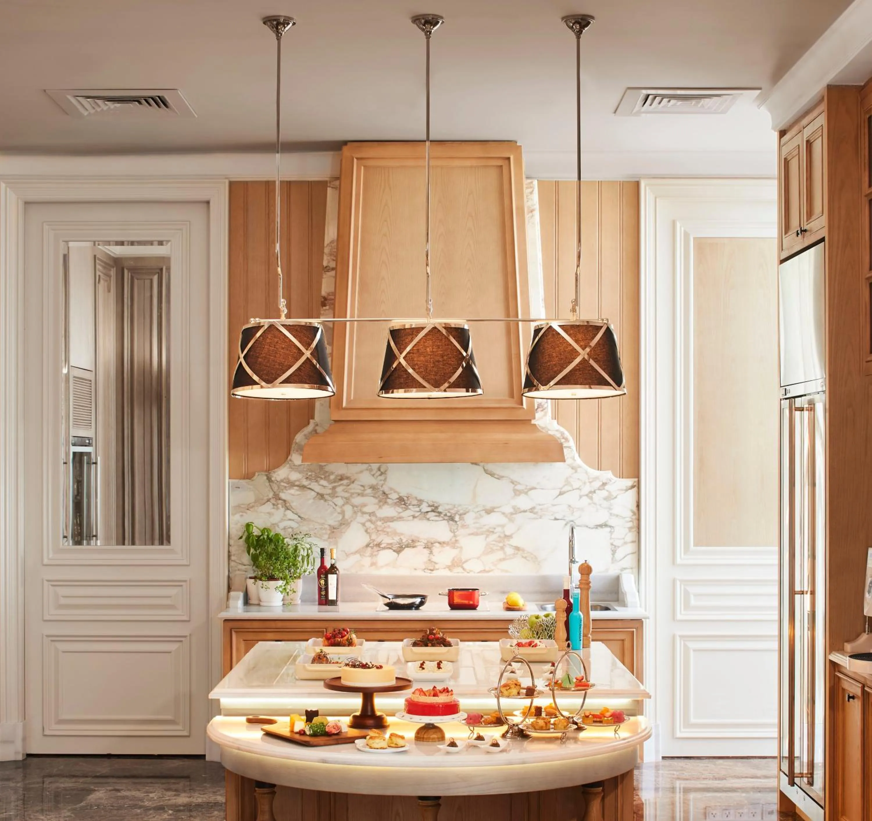 Lounge or bar in The Ritz-Carlton, Pune