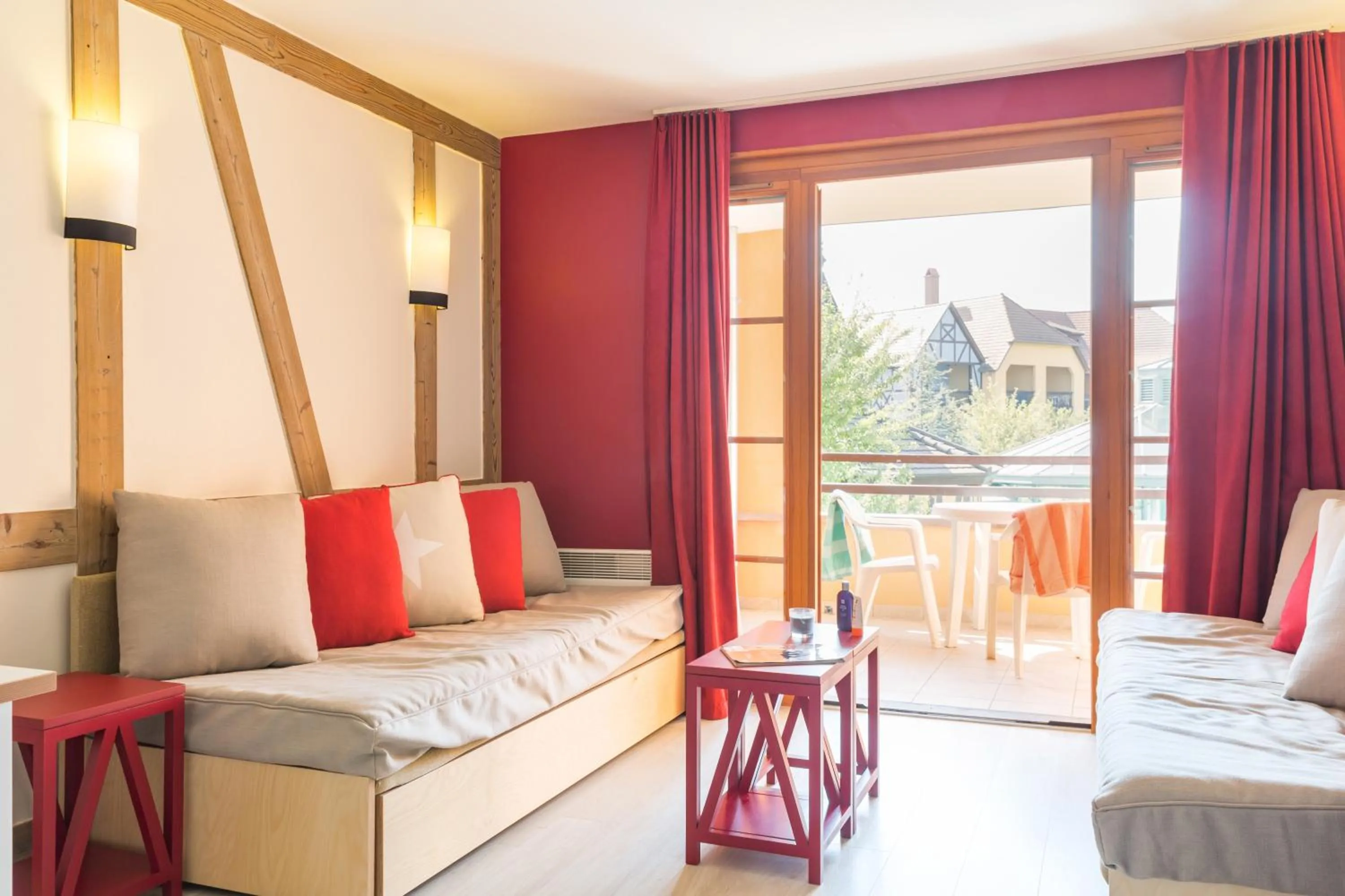 Patio, Bed in Résidence Pierre & Vacances Le Clos d'Eguisheim