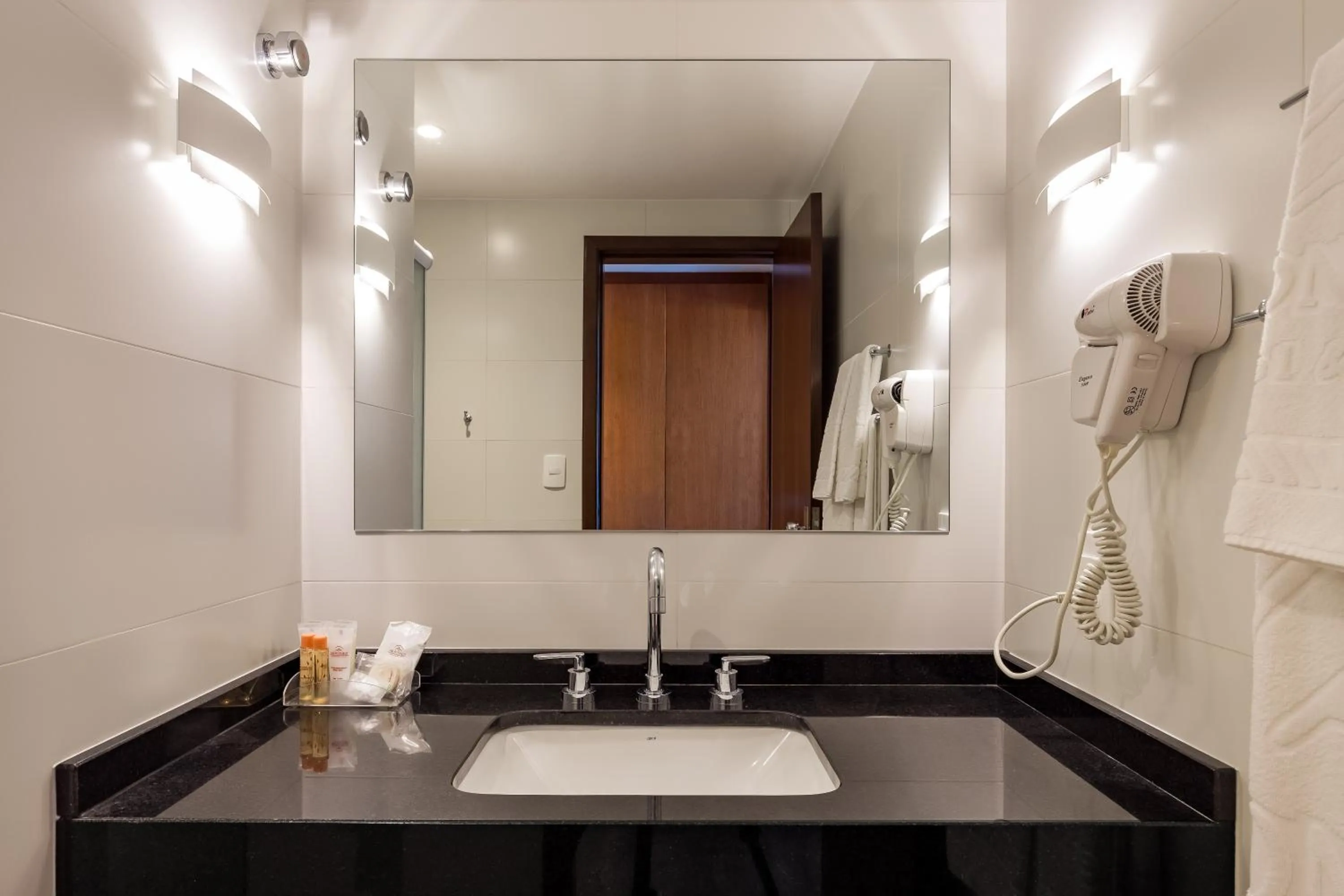 Bathroom in Monthez Hotel & Eventos