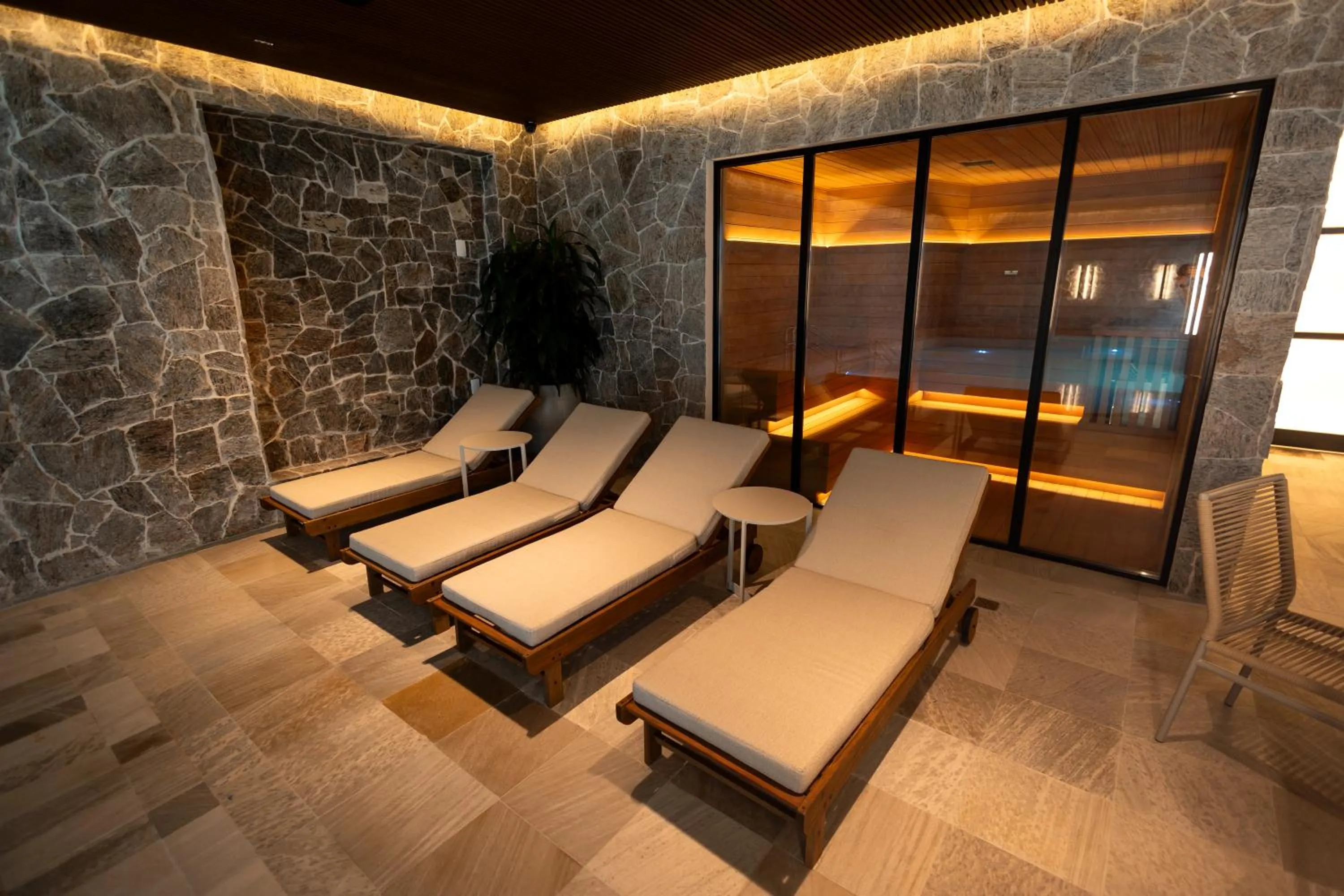 Swimming pool in Monthez Hotel & Eventos