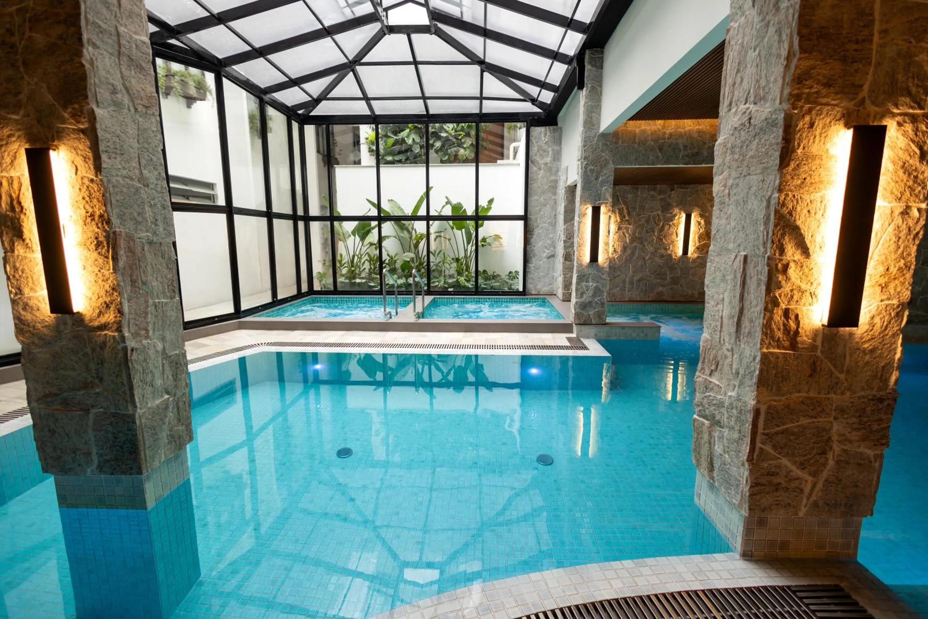 Swimming pool in Monthez Hotel & Eventos