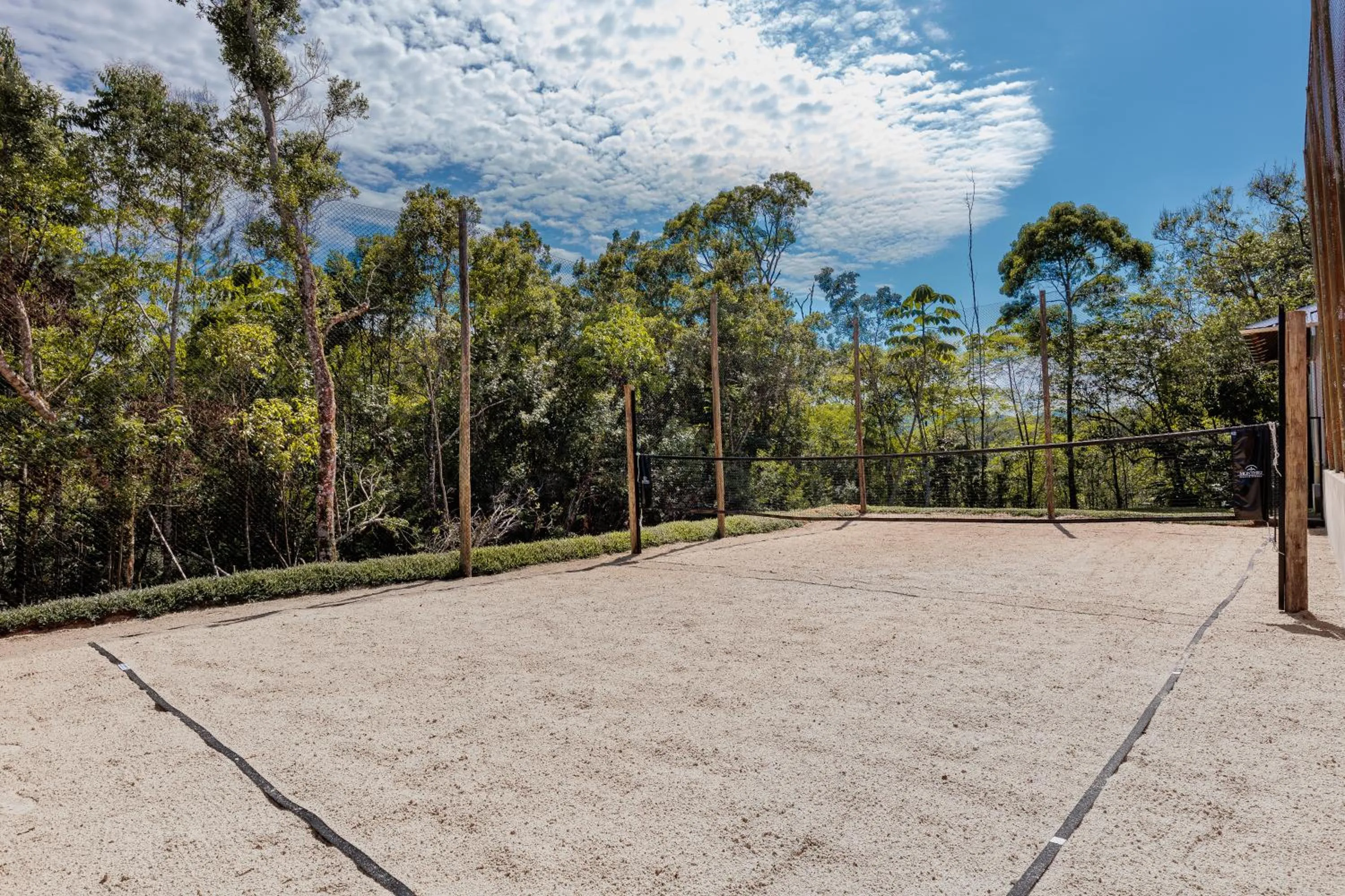 Tennis court in Monthez Hotel & Eventos