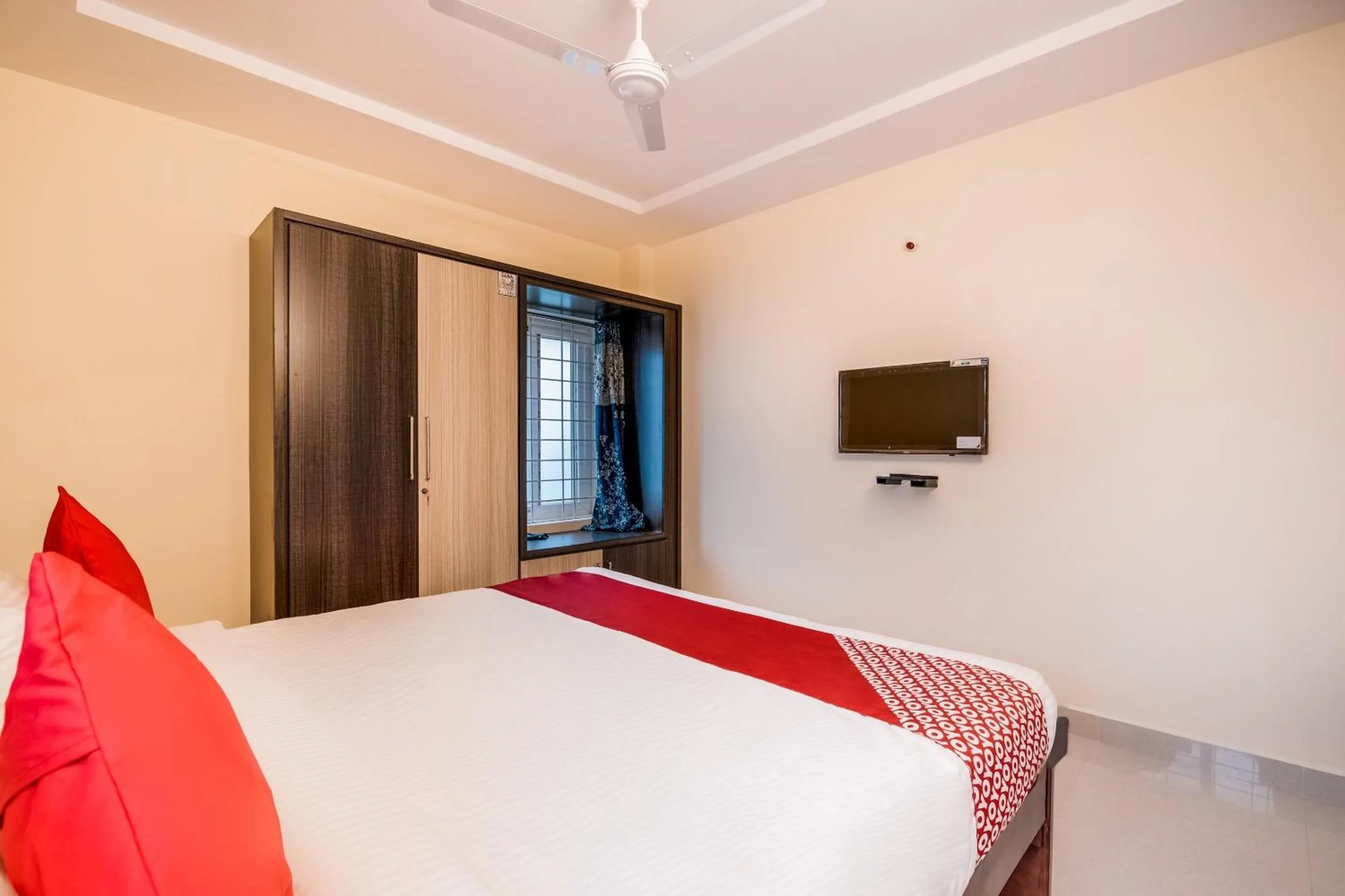 Bedroom, Bed in Super Hotel O Coastal Inn