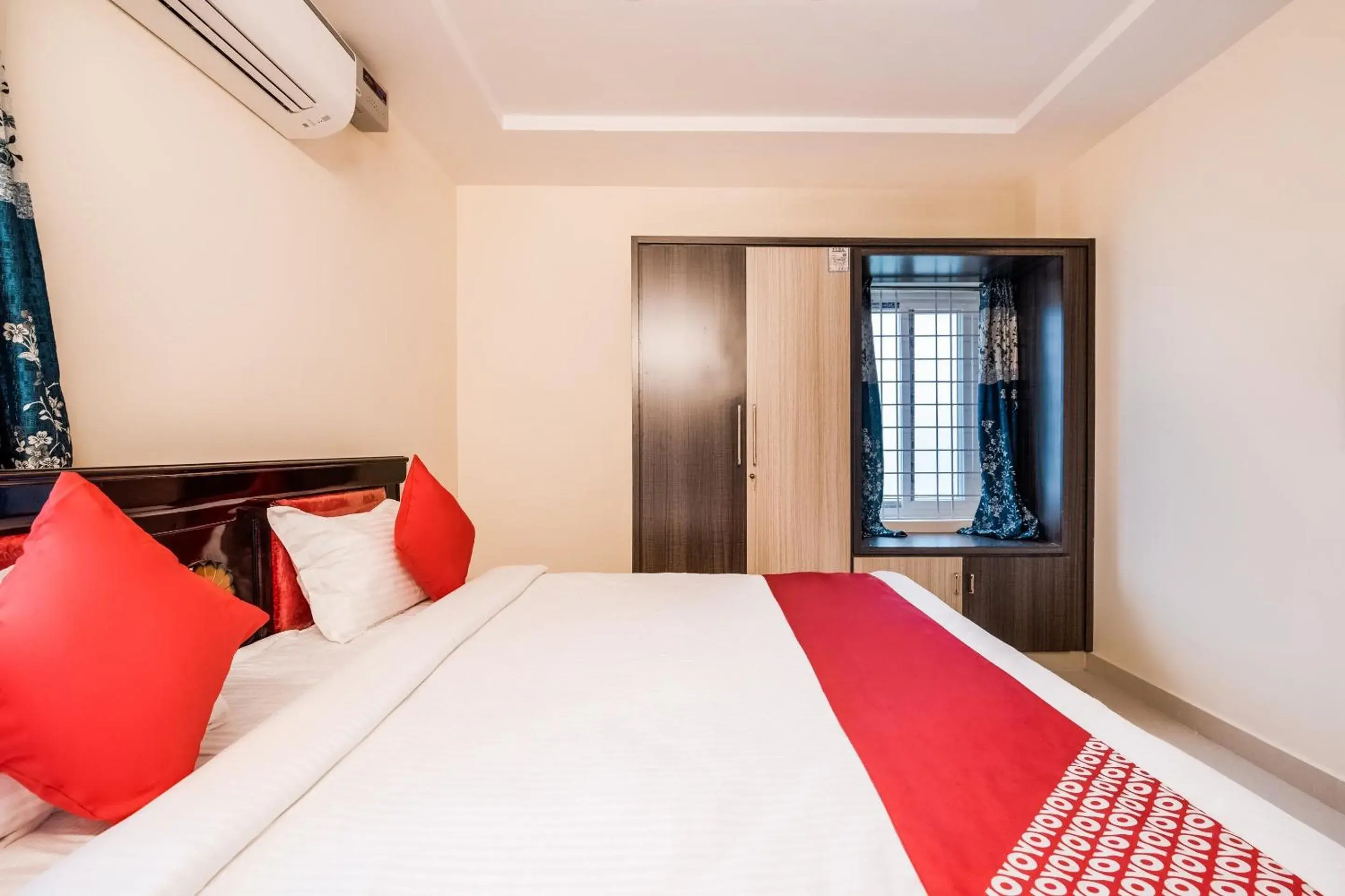 Bedroom, Bed in Super Hotel O Coastal Inn Bedroom, Bed in Super Hotel O Coastal Inn