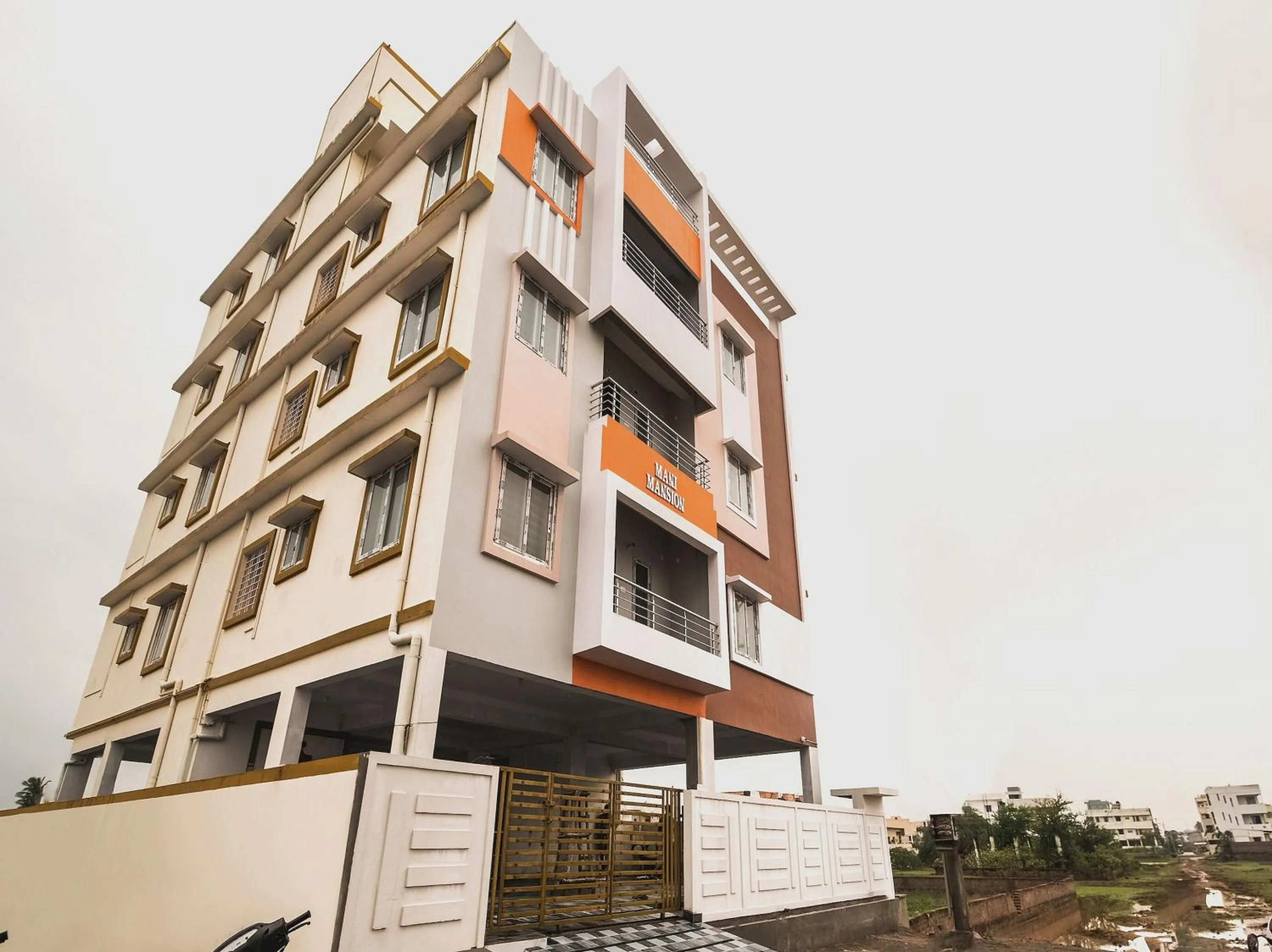 Facade/entrance in Super Hotel O Coastal Inn