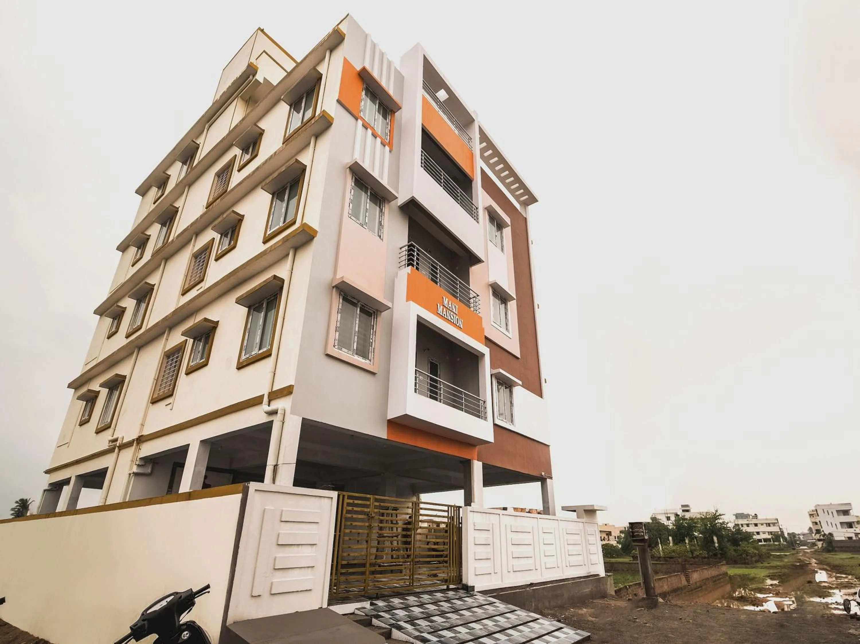 Facade/entrance in Super Hotel O Coastal Inn