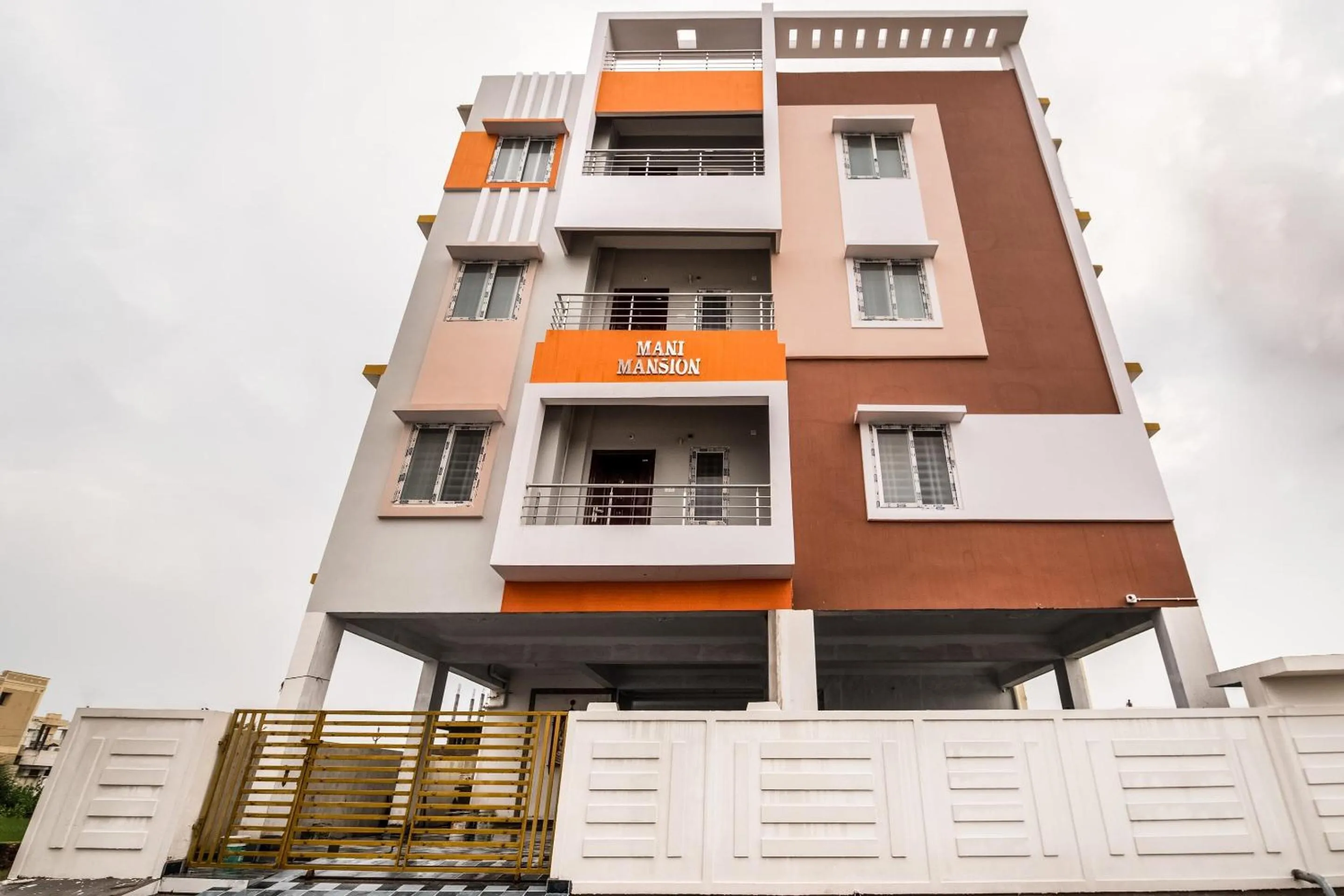 Facade/entrance in Super Hotel O Coastal Inn