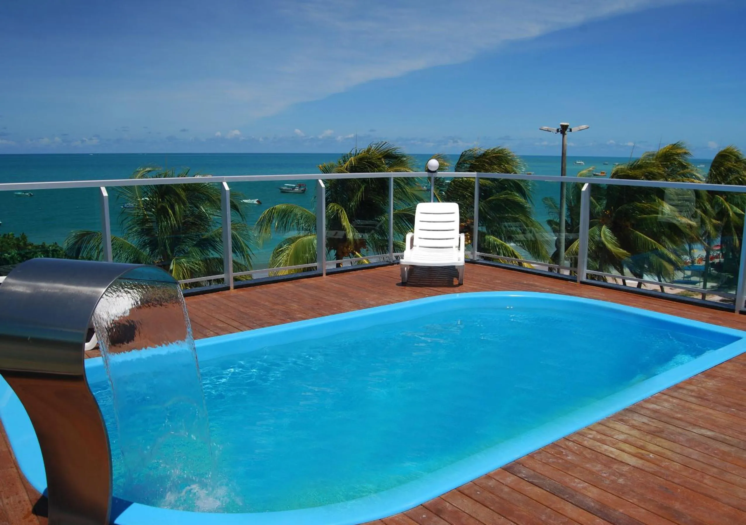 Swimming pool in Pousada Orla dos Corais