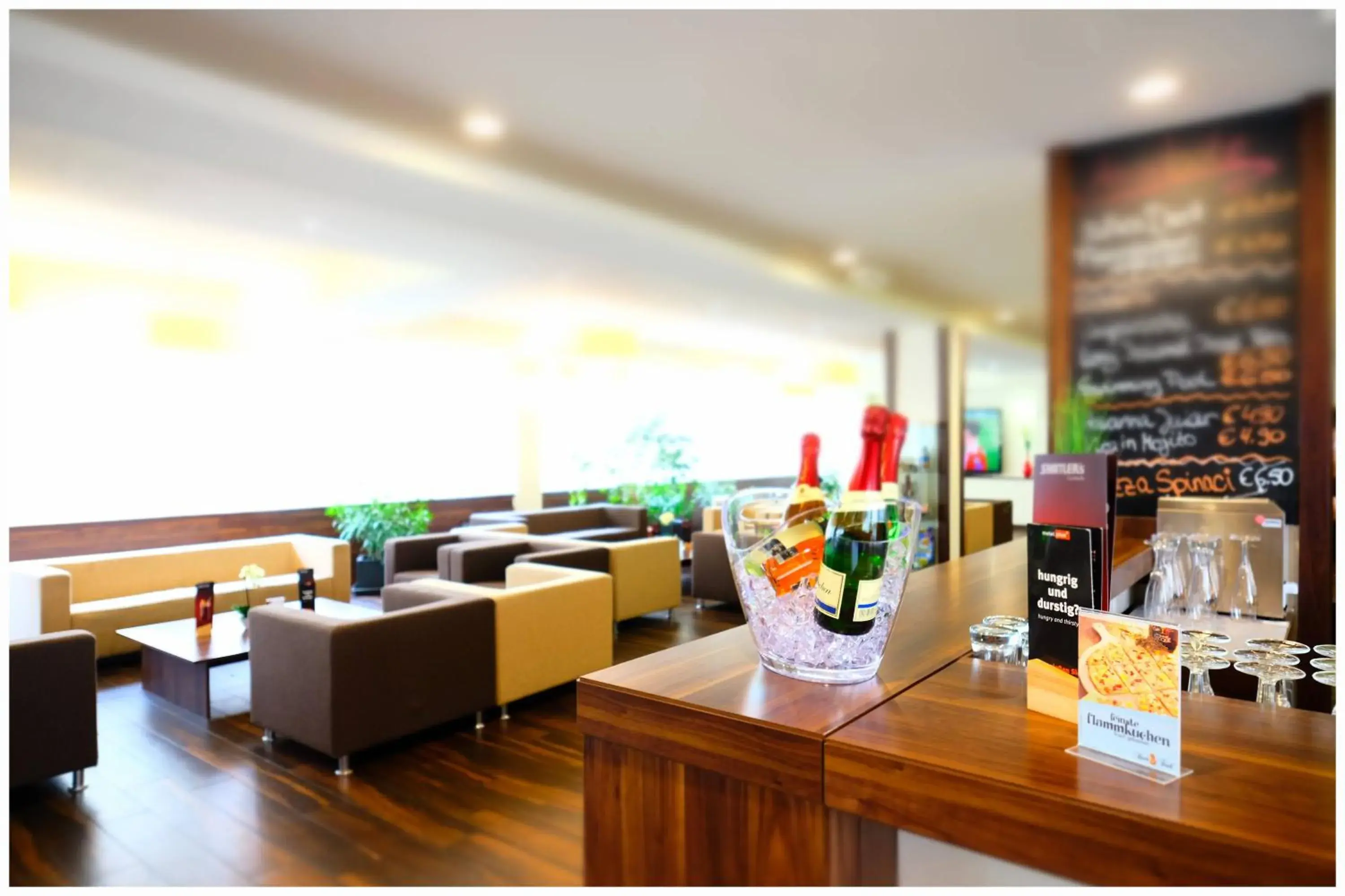 Lobby or reception in Motel Plus Berlin Lobby or reception in Motel Plus Berlin