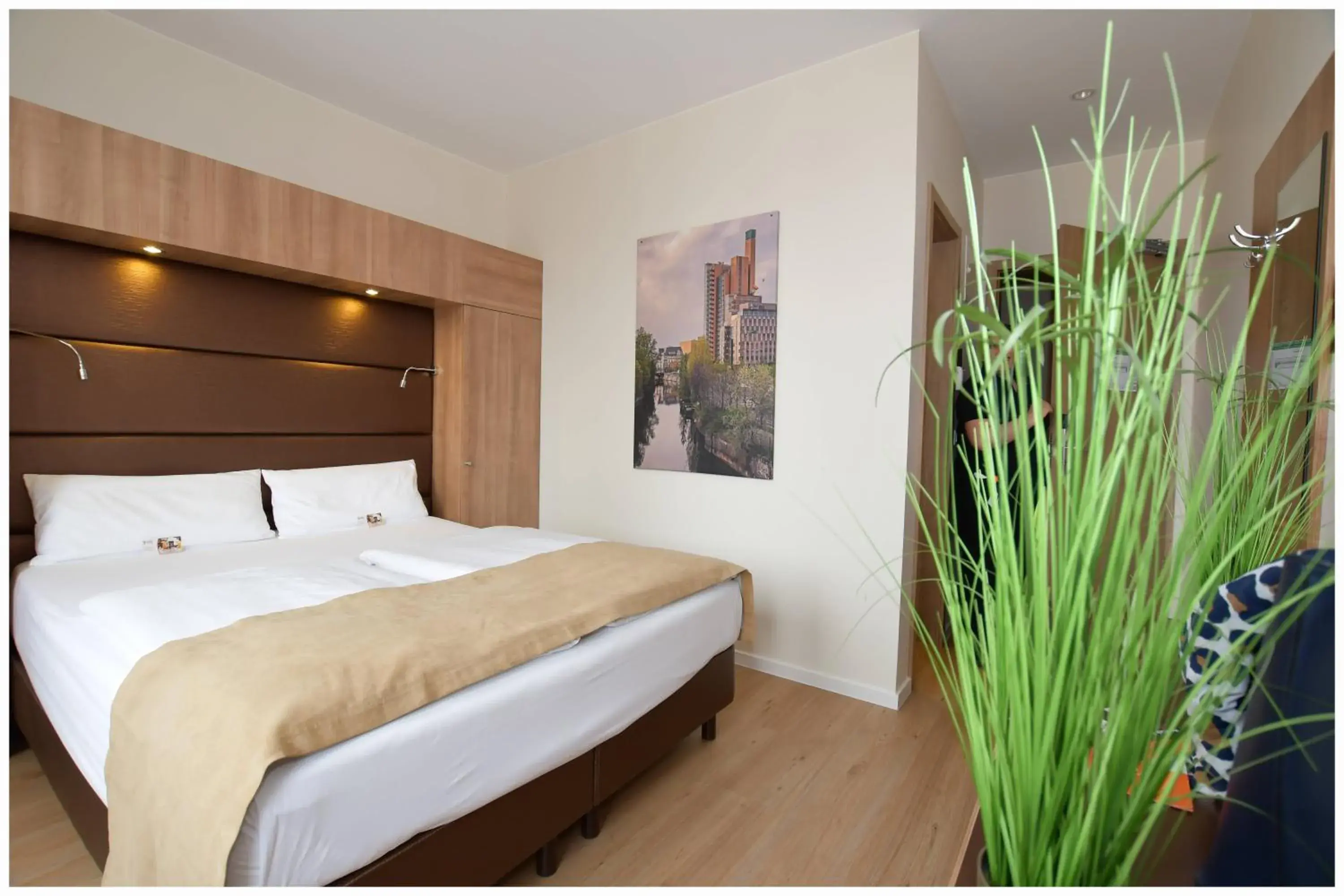 Bed in Motel Plus Berlin Bed in Motel Plus Berlin