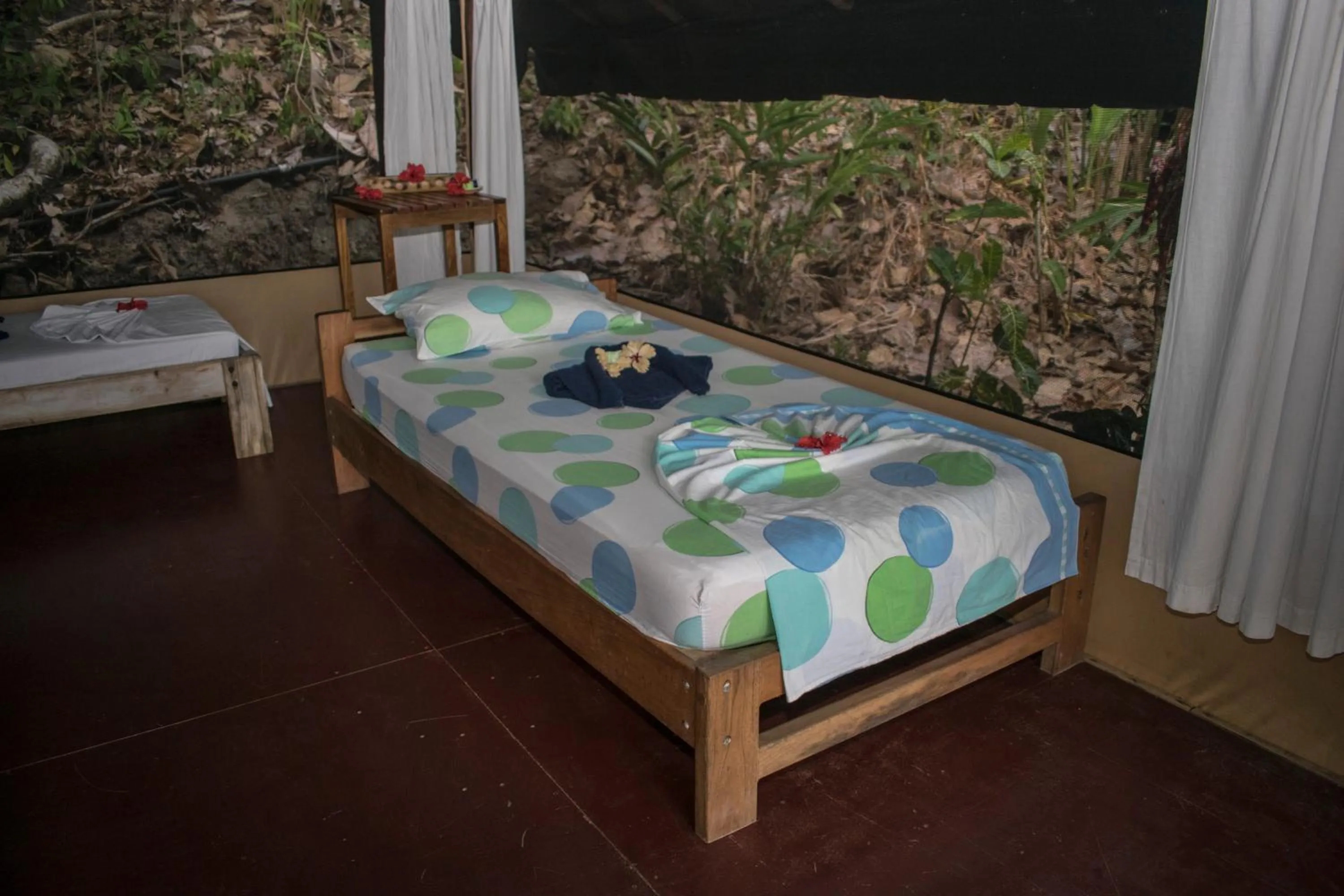 Bed in La Leona Eco Lodge