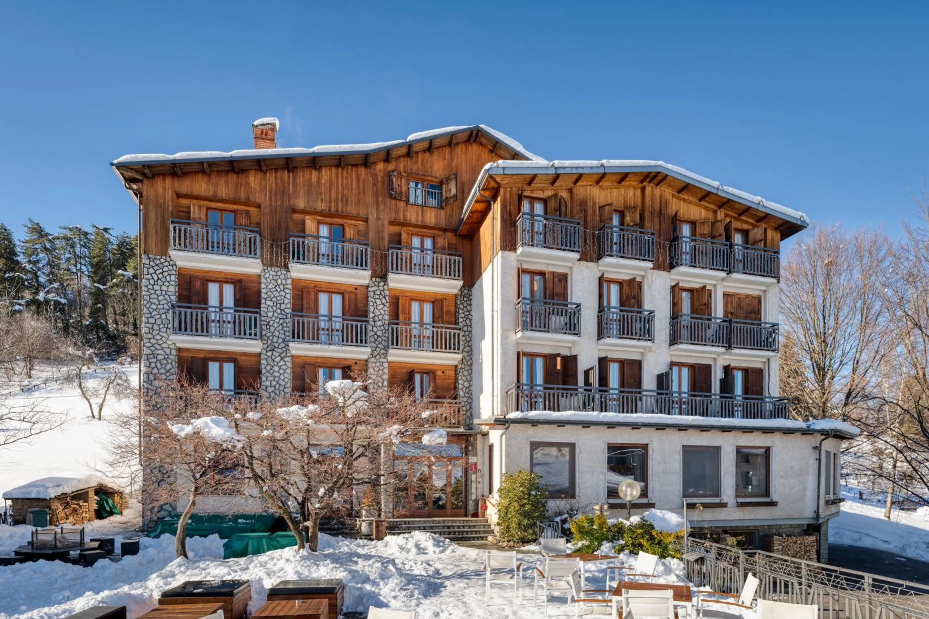 Property building in Hotel Miramonti Family & SPA