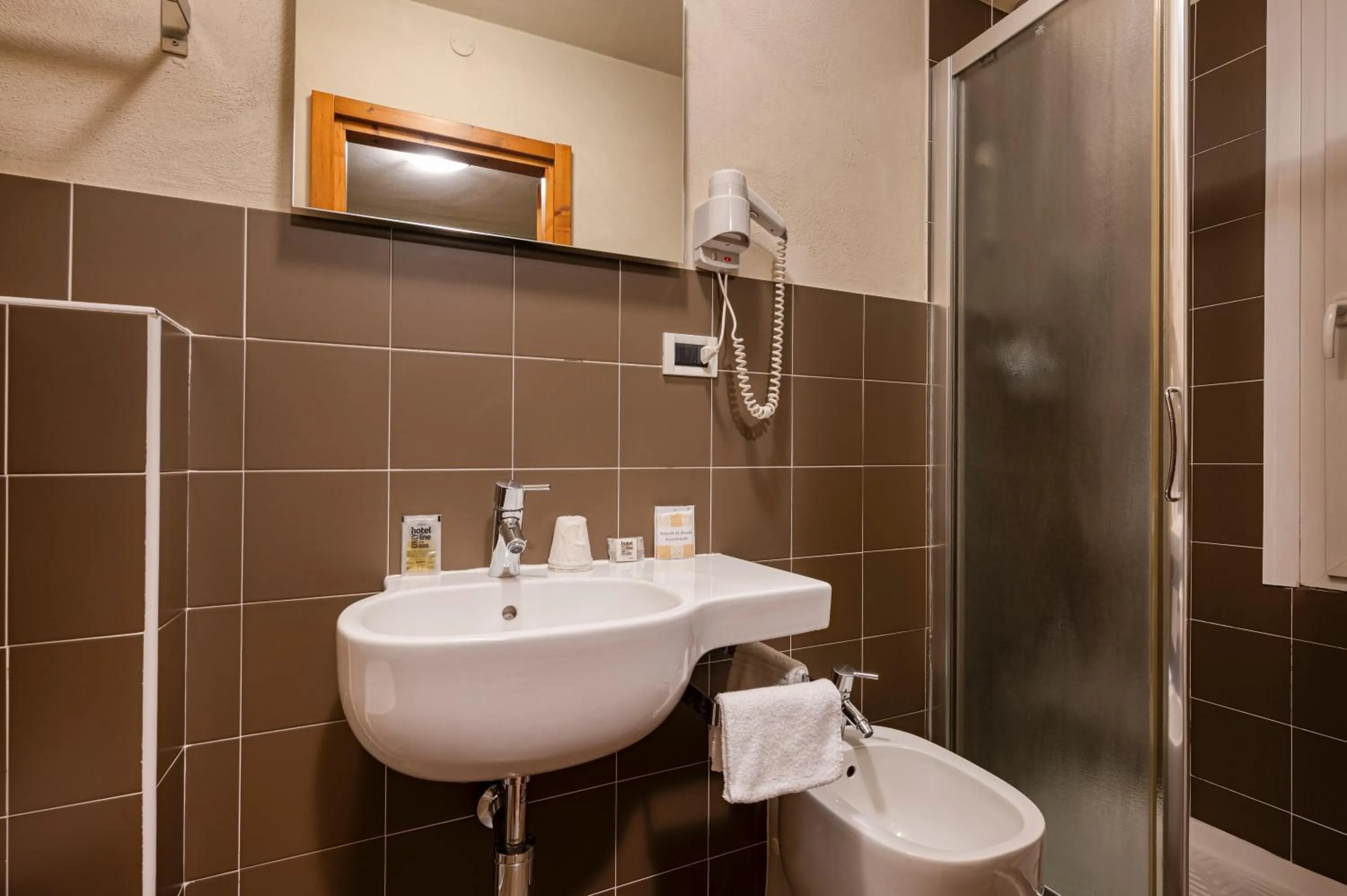 Shower in Hotel Miramonti Family & SPA