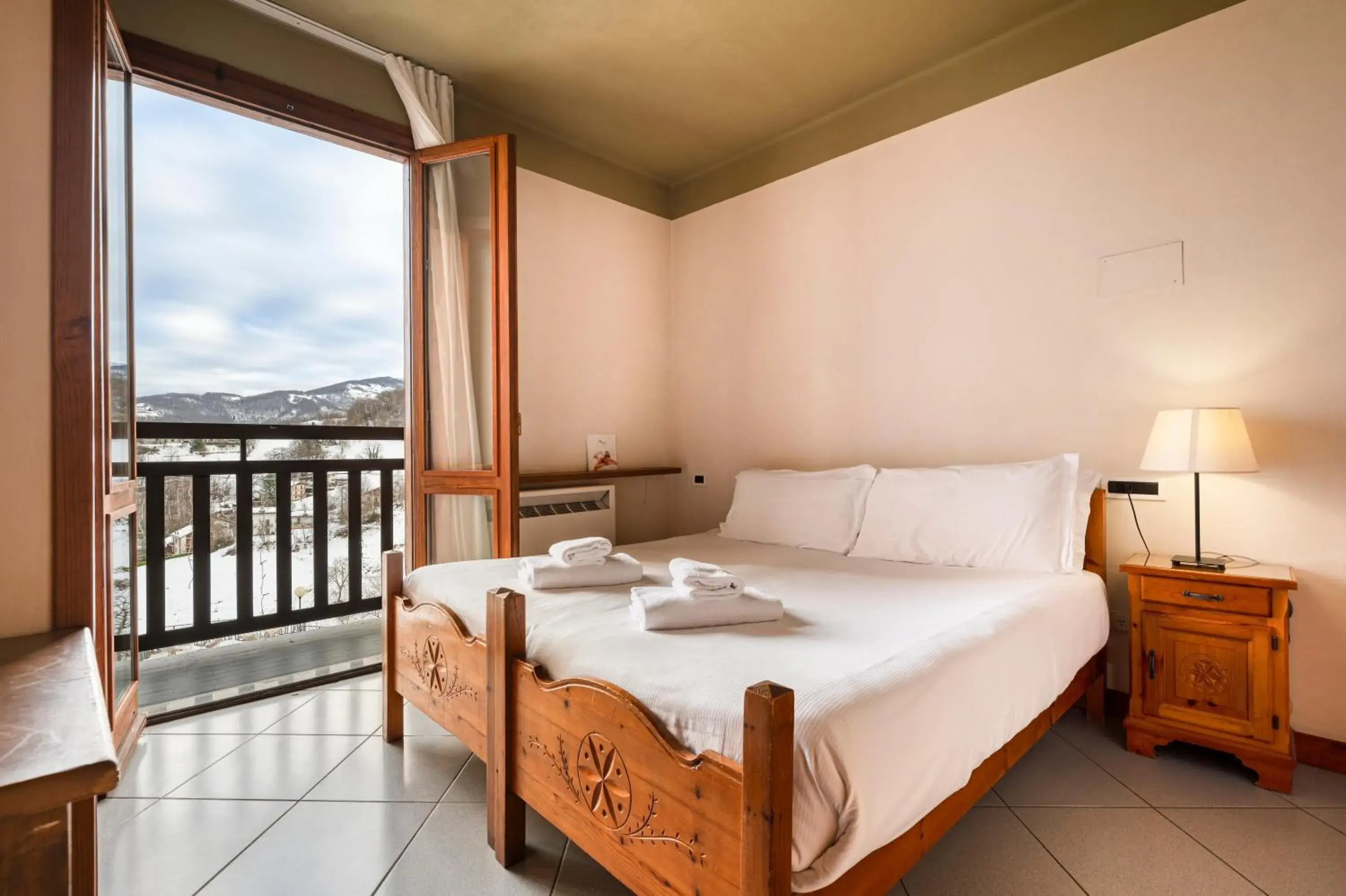 Twin Room with Balcony in Hotel Miramonti Family & SPA Twin Room with Balcony in Hotel Miramonti Family & SPA