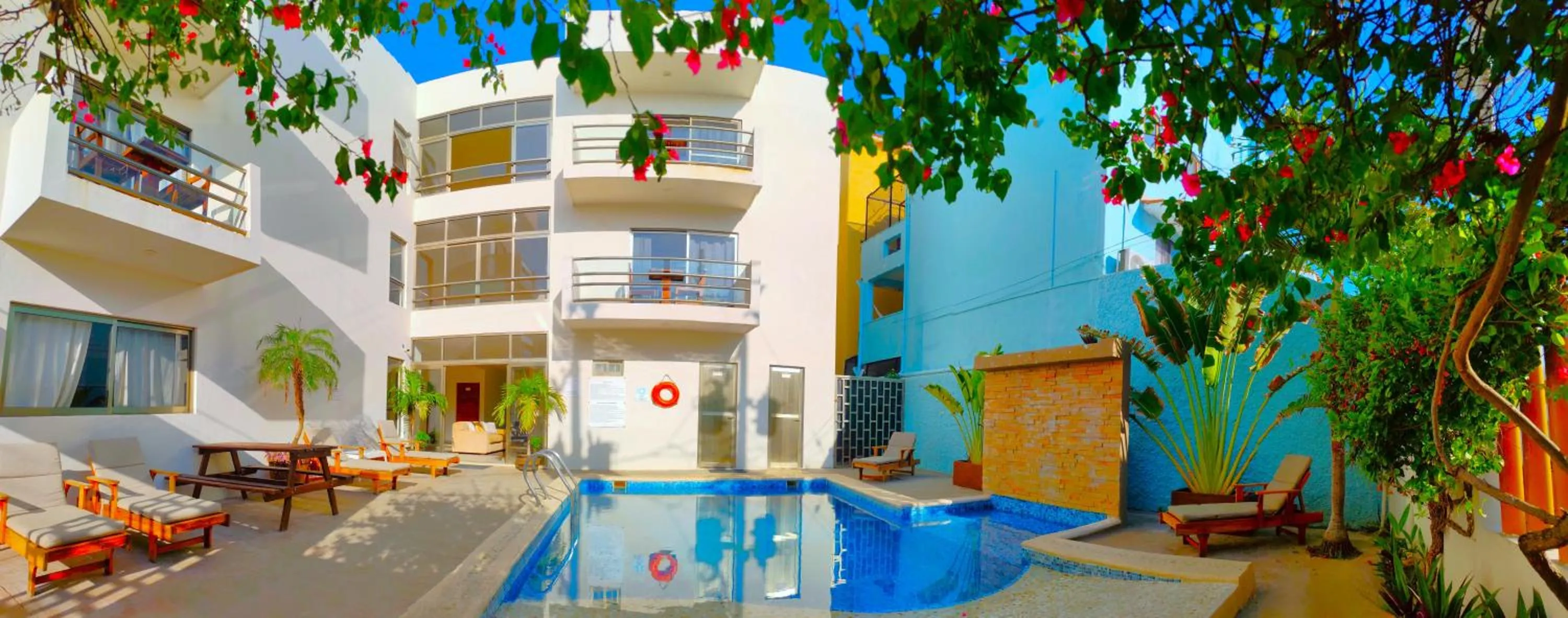 Swimming pool in Arrecifes Suites