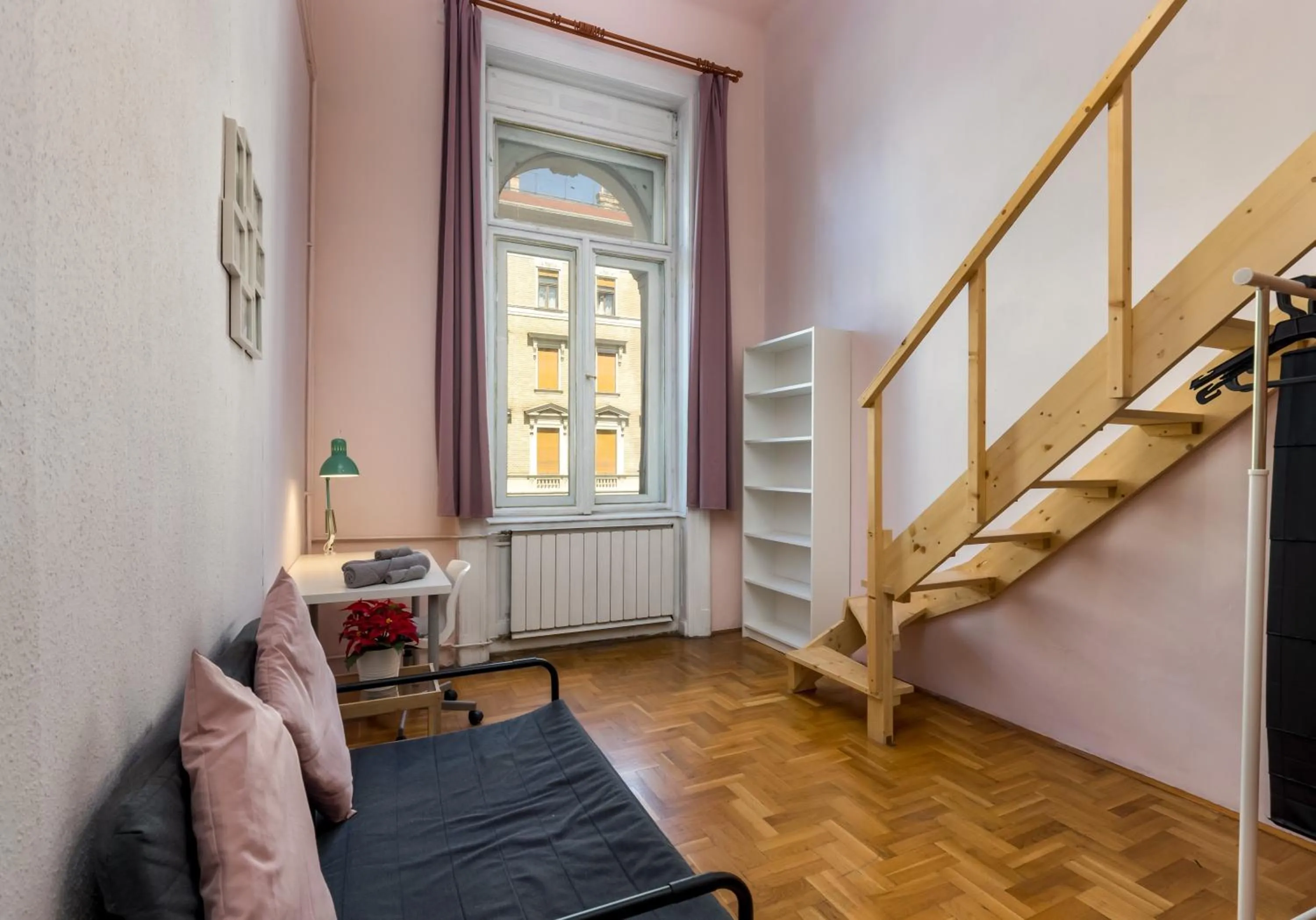 Double Room with Private Bathroom - single occupancy in Budapest Three Cats Hostel