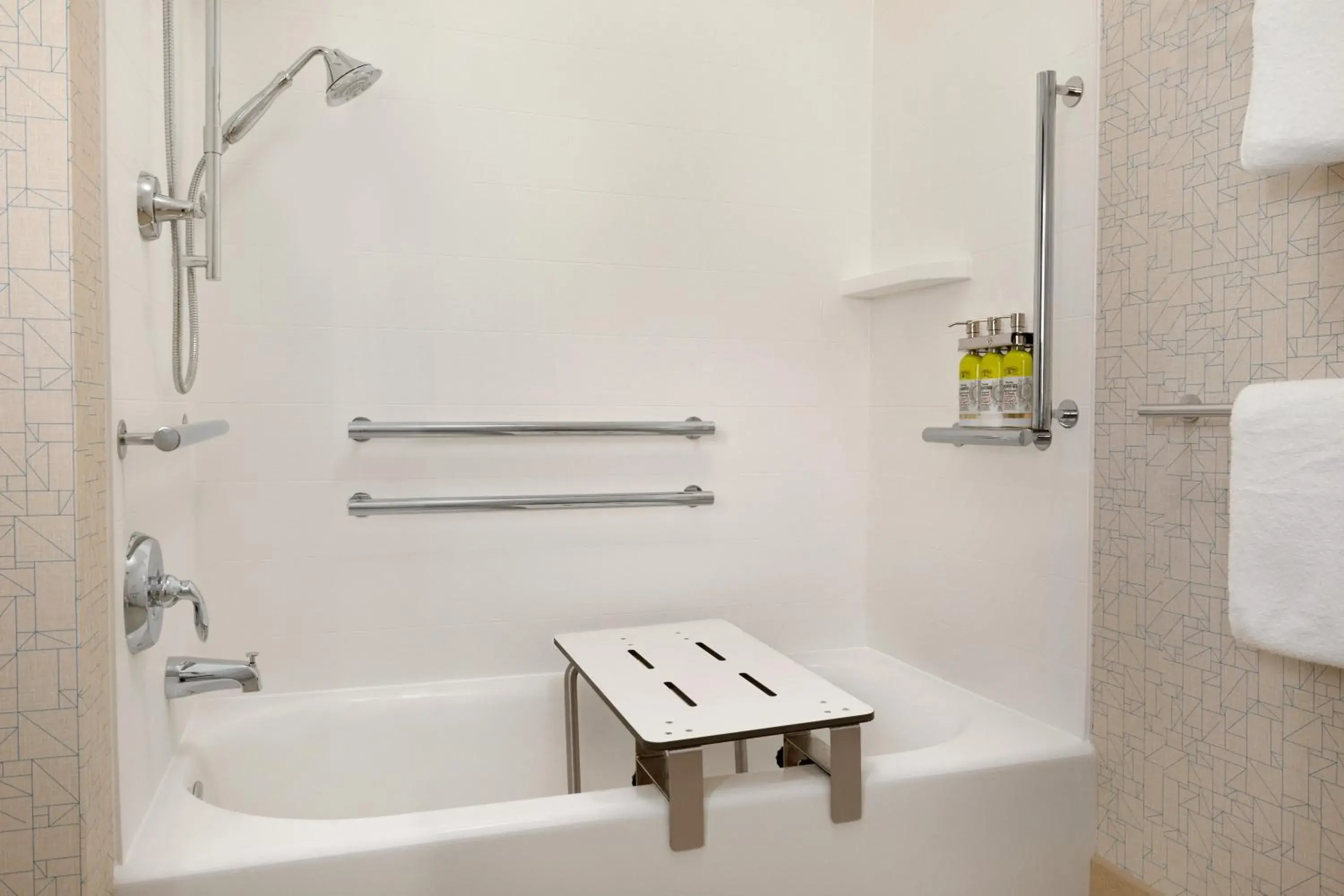 Standard King Room - Communications Accessible in Holiday Inn Express & Suites - Beaver Dam by IHG Standard King Room - Communications Accessible in Holiday Inn Express & Suites - Beaver Dam by IHG