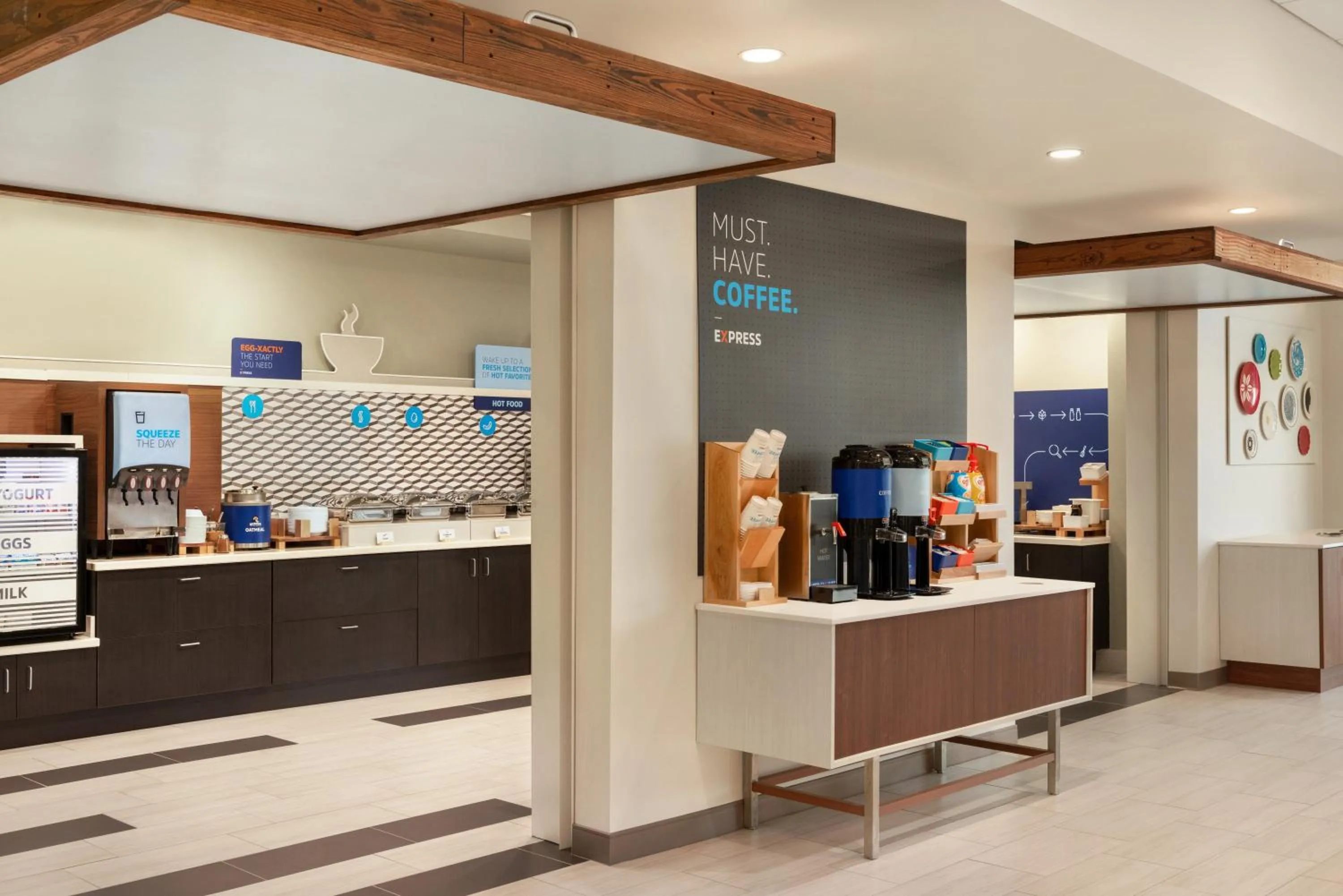 Breakfast in Holiday Inn Express & Suites - Beaver Dam by IHG