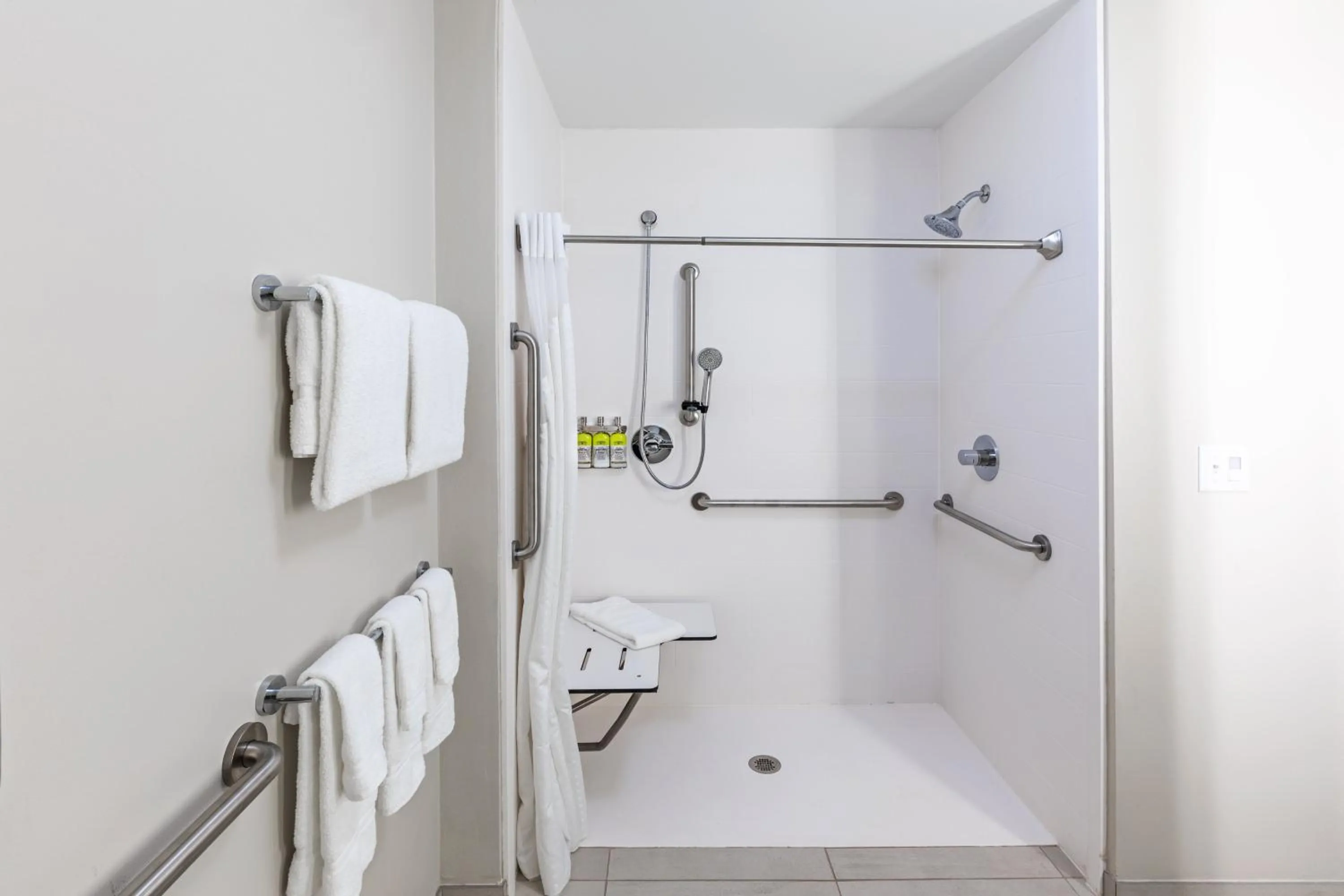 Bathroom in Holiday Inn Express & Suites Purcell by IHG