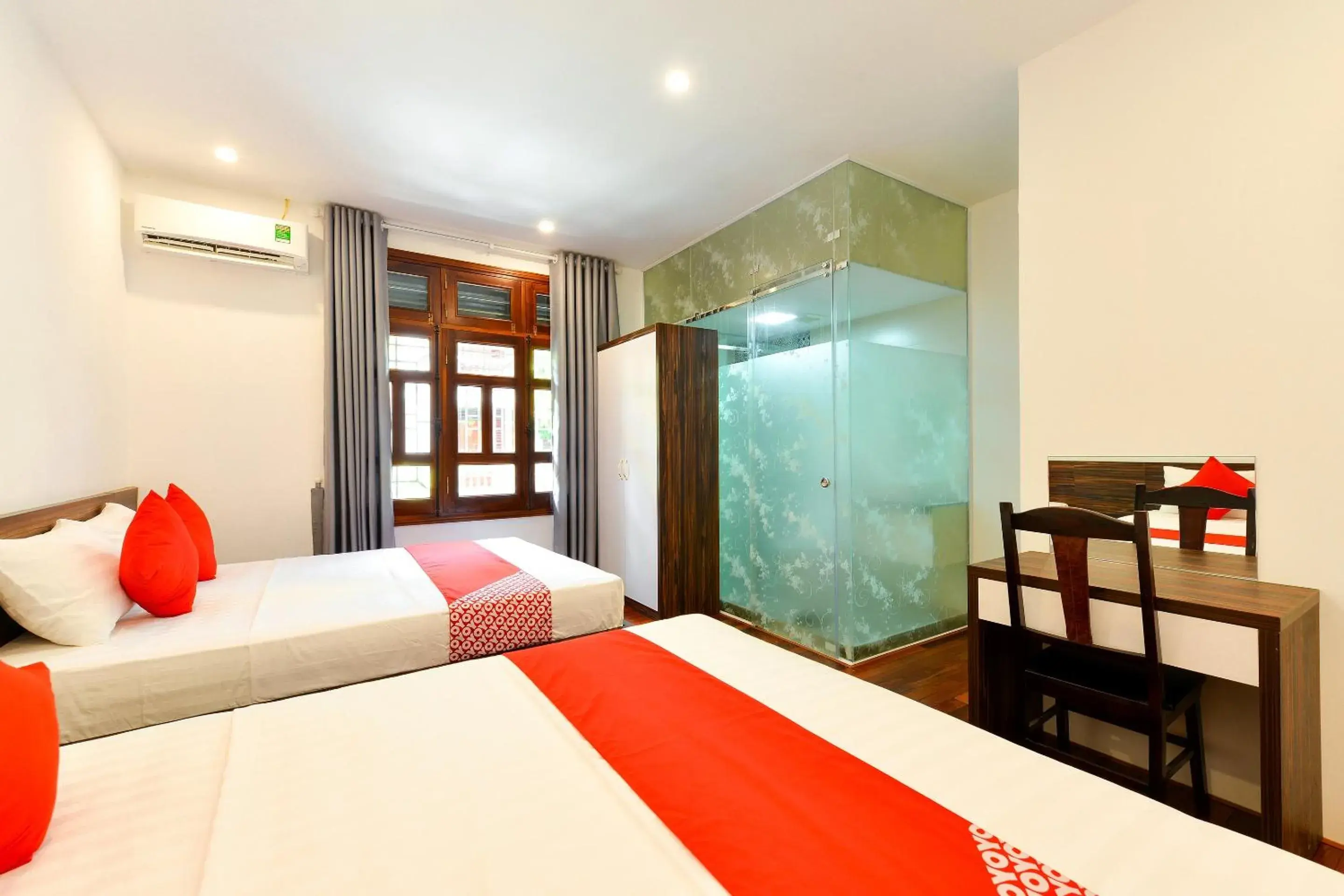 Bedroom, Bed in OYO 317 Kim Cuong Hotel 2 Bedroom, Bed in OYO 317 Kim Cuong Hotel 2