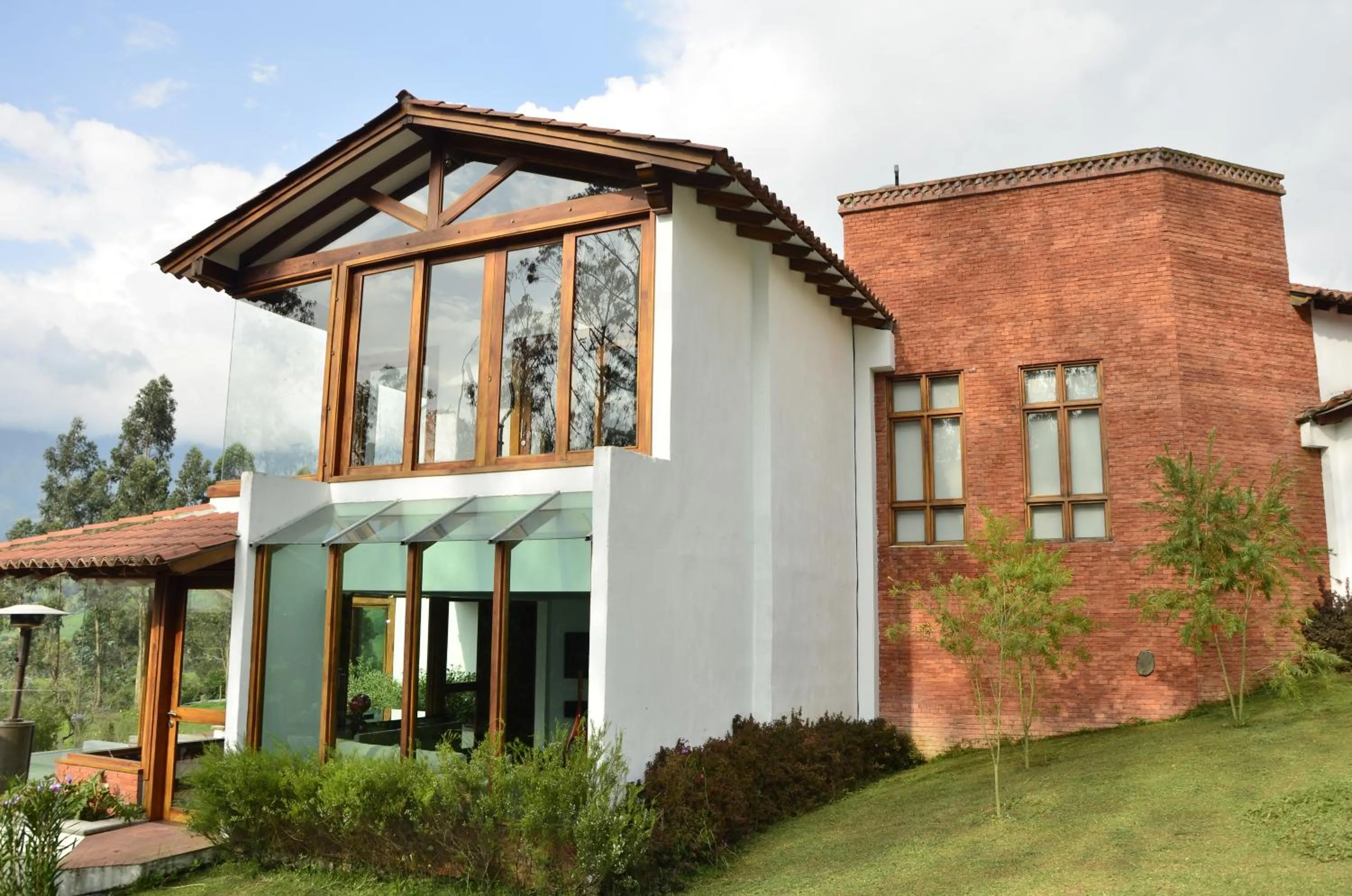Facade/entrance in Termales El Otoño