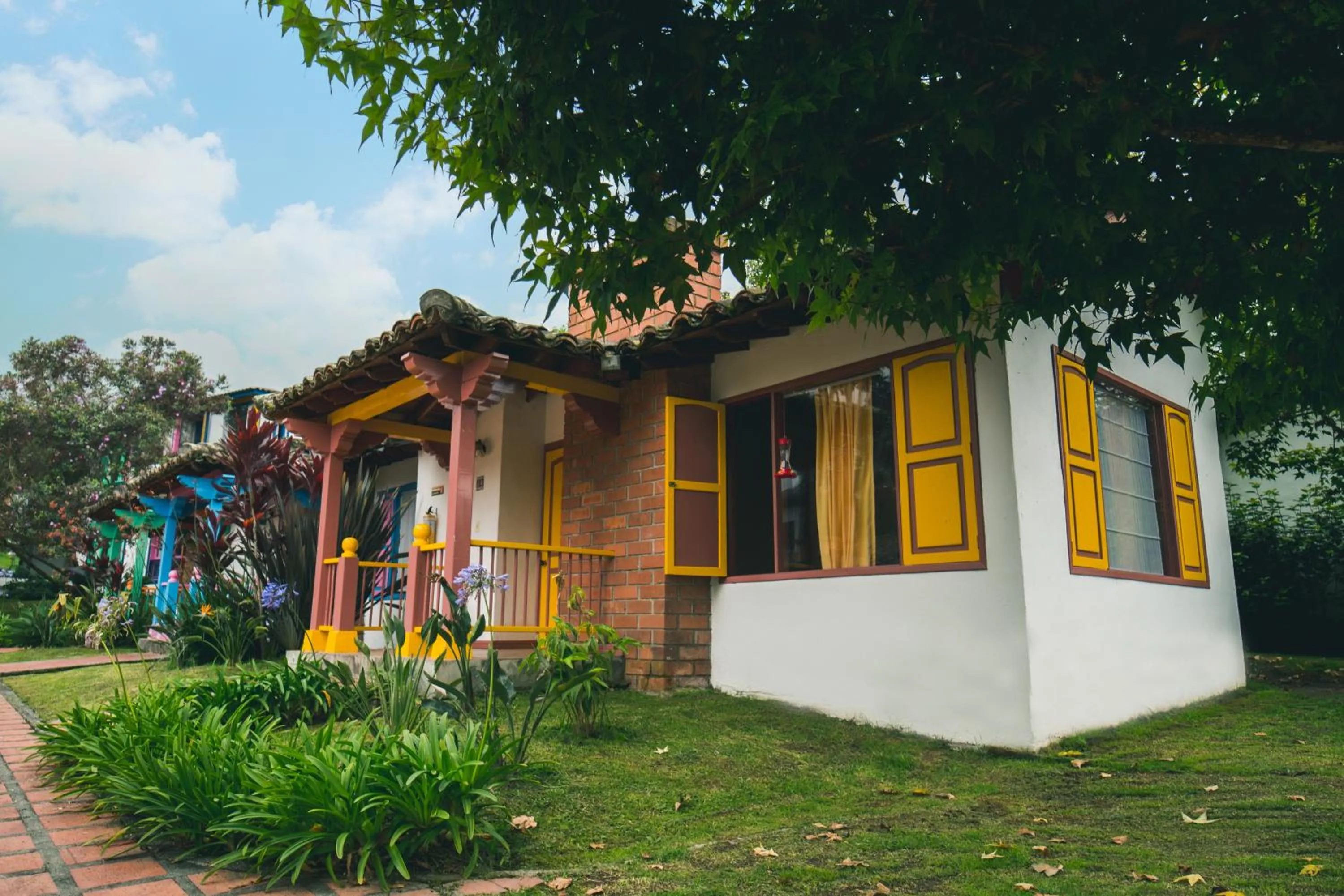 Facade/entrance in Termales El Otoño