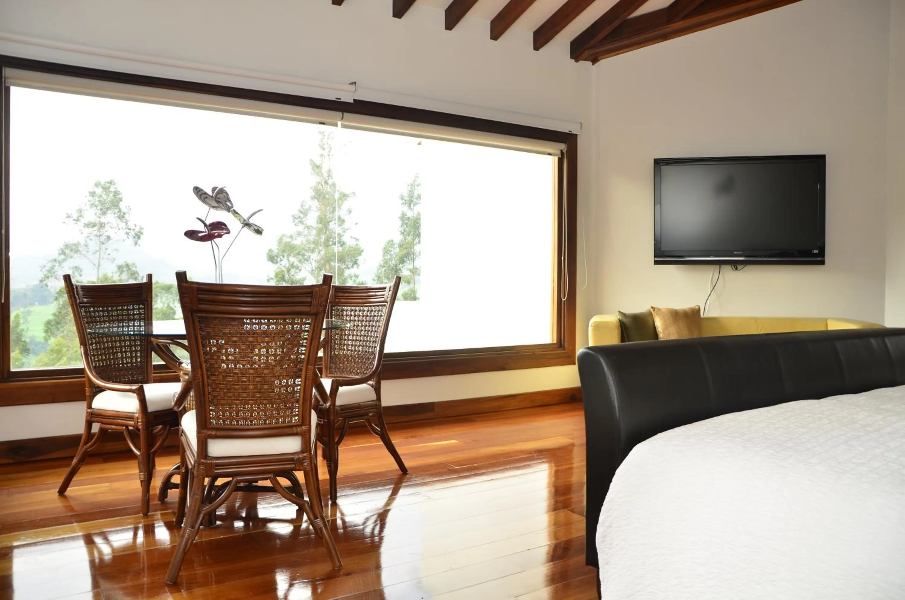 Photo of the whole room, Bed in Termales El Otoño