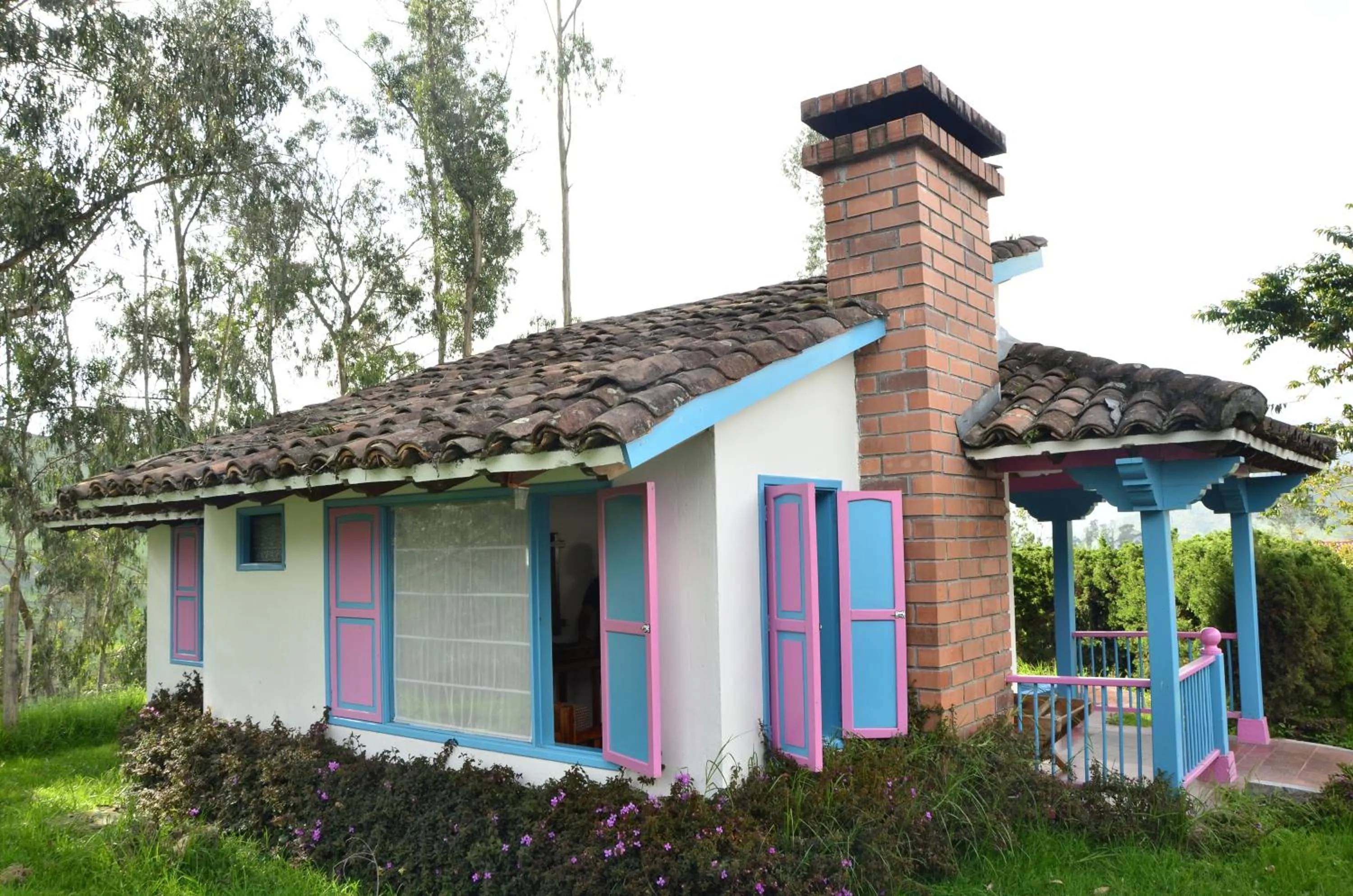 Facade/entrance in Termales El Otoño