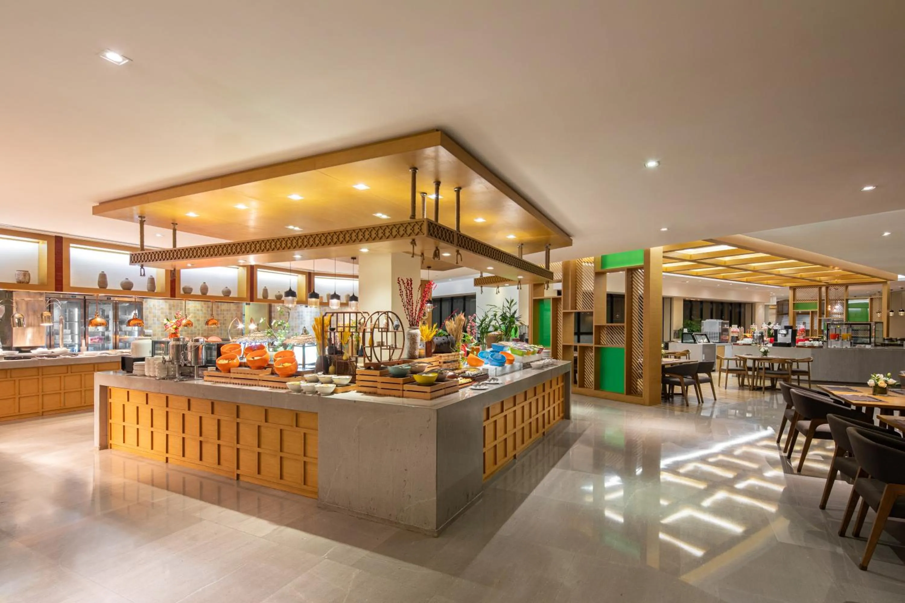 Restaurant/places to eat in Holiday Inn Chengdu Airport by IHG