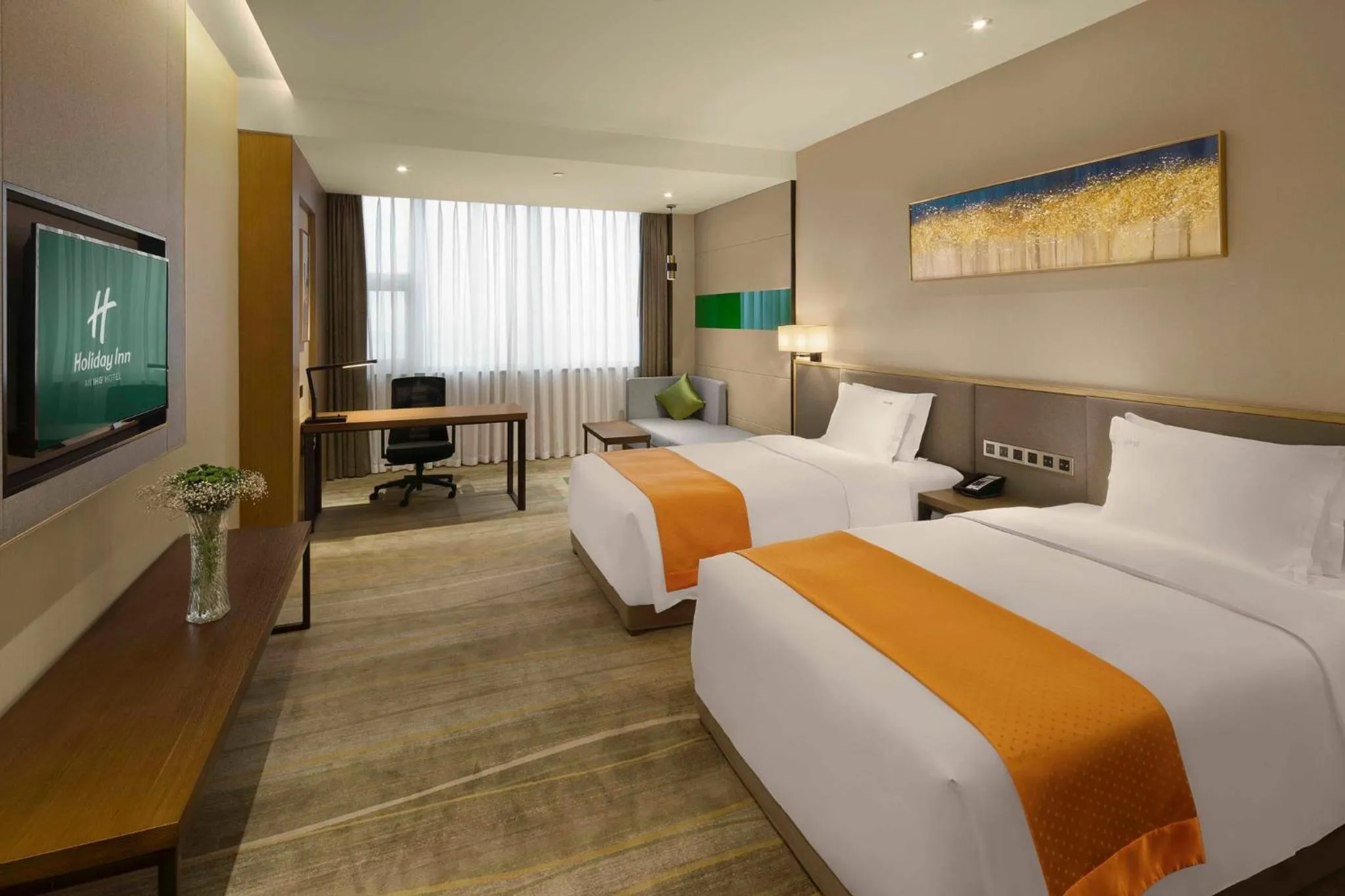 Photo of the whole room, Bed in Holiday Inn Chengdu Airport by IHG