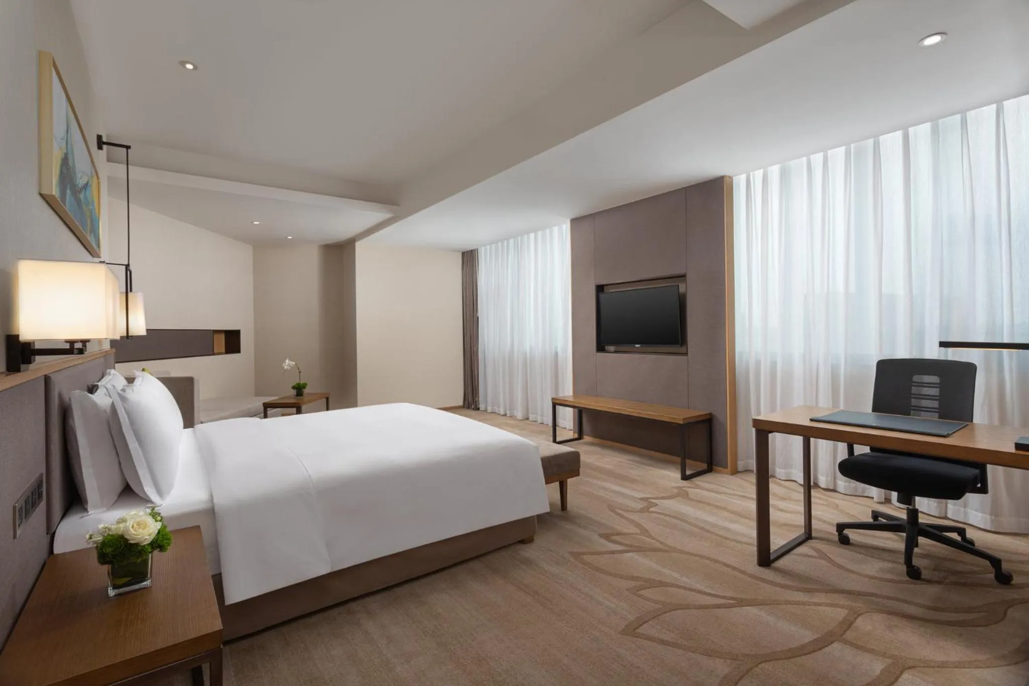 Photo of the whole room, Bed in Holiday Inn Chengdu Airport by IHG