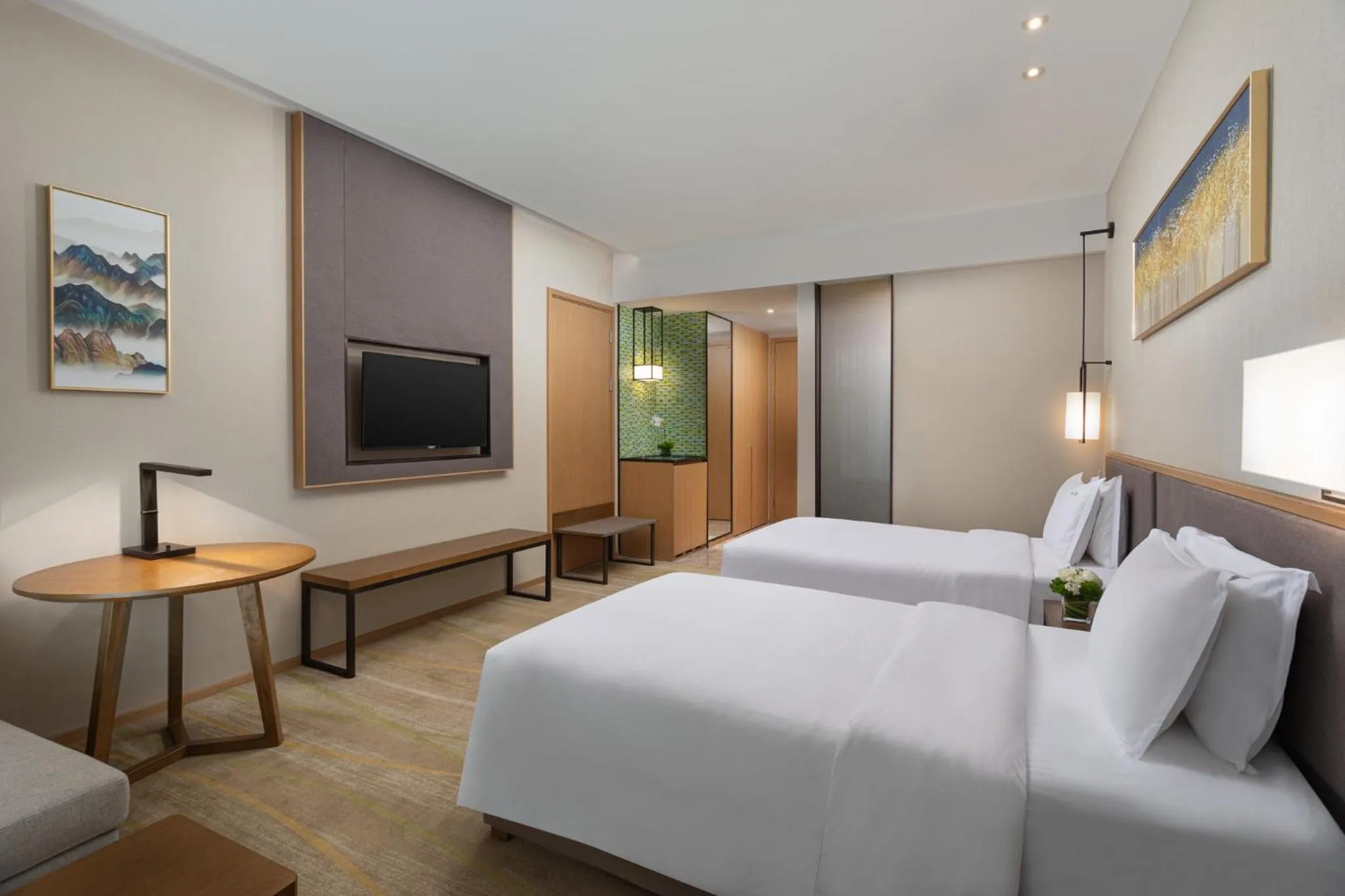 Photo of the whole room, Bed in Holiday Inn Chengdu Airport by IHG