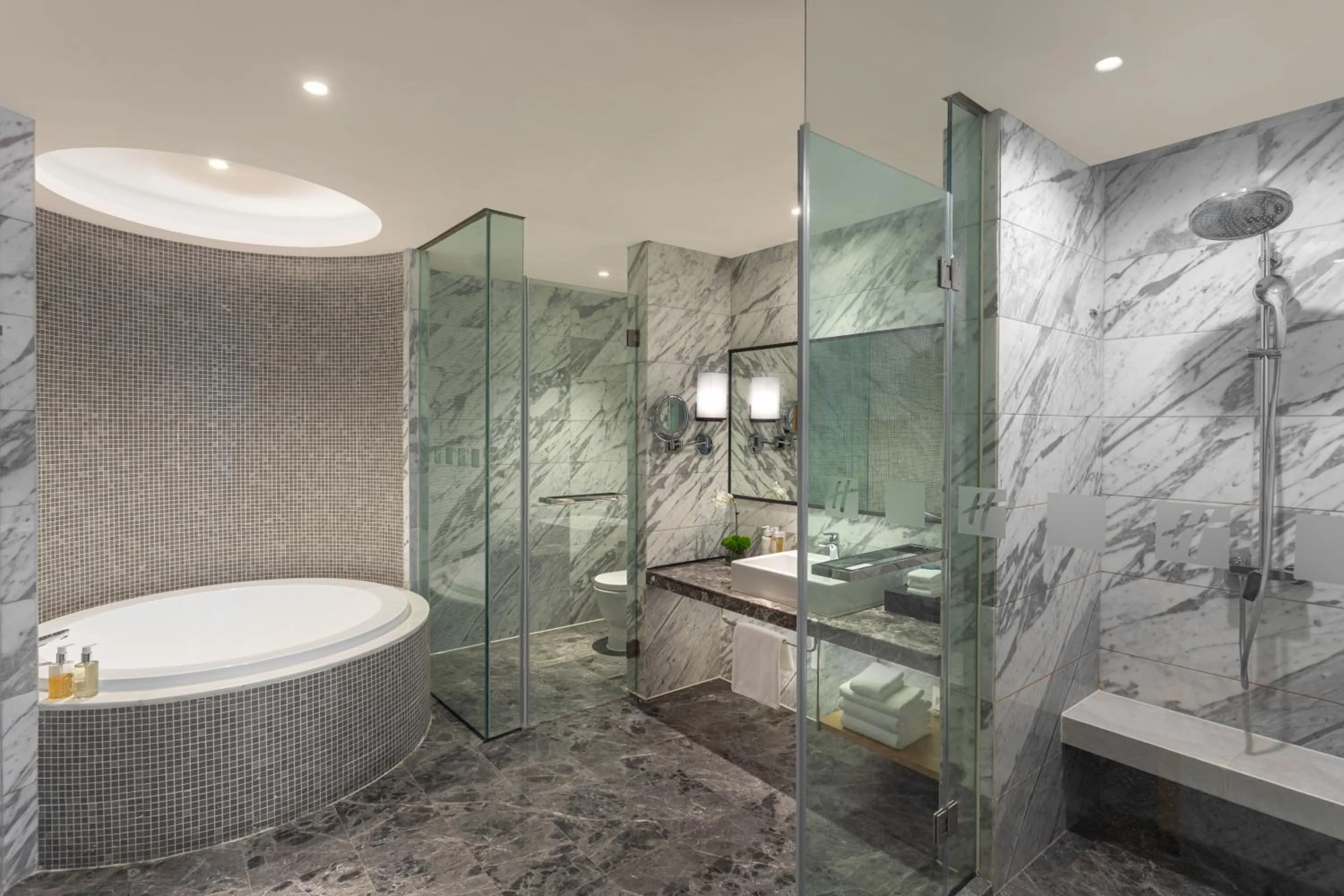 Shower in Holiday Inn Chengdu Airport by IHG