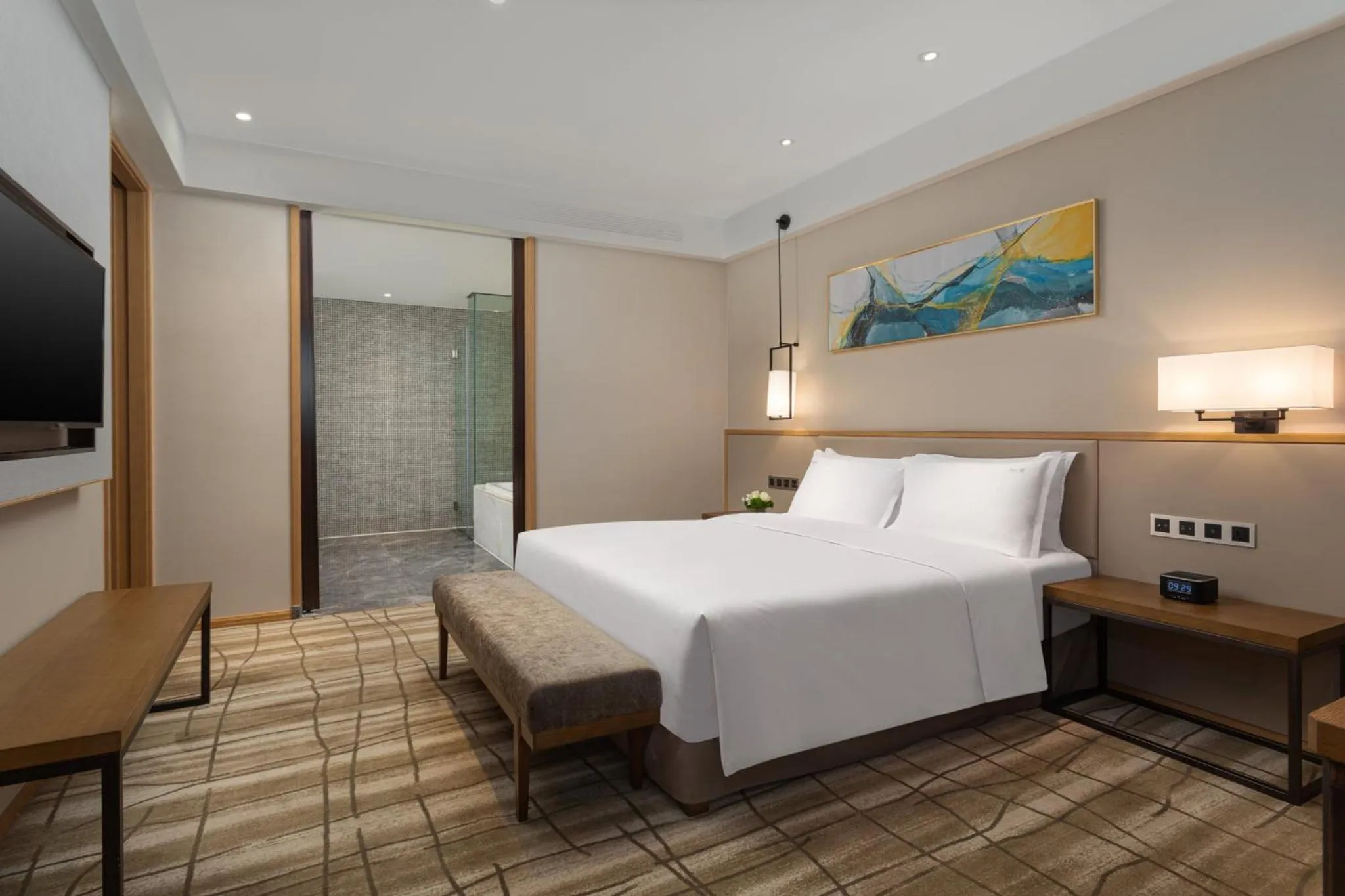 Photo of the whole room, Bed in Holiday Inn Chengdu Airport by IHG