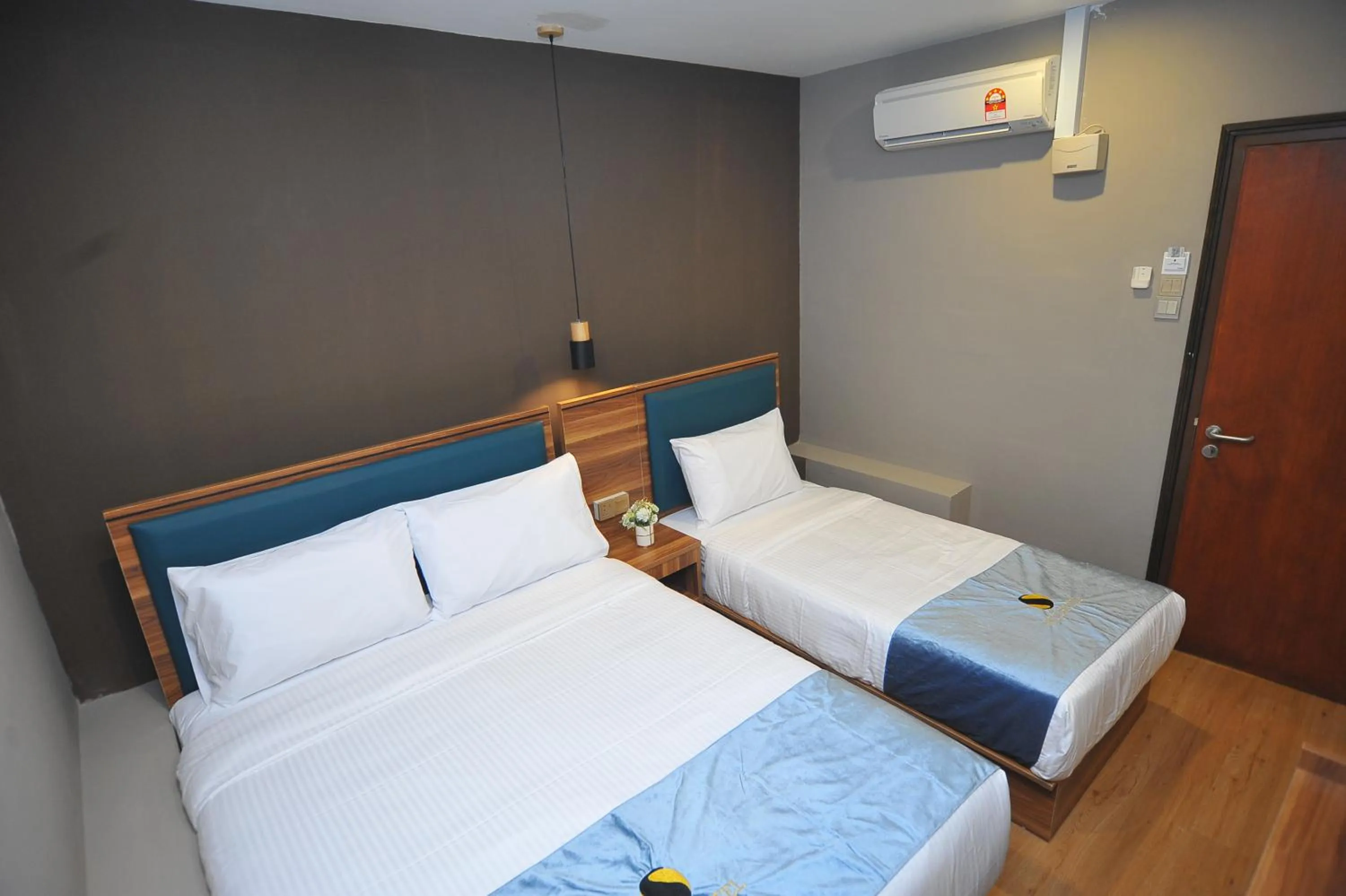 Bed in Skye Hotel Sunway