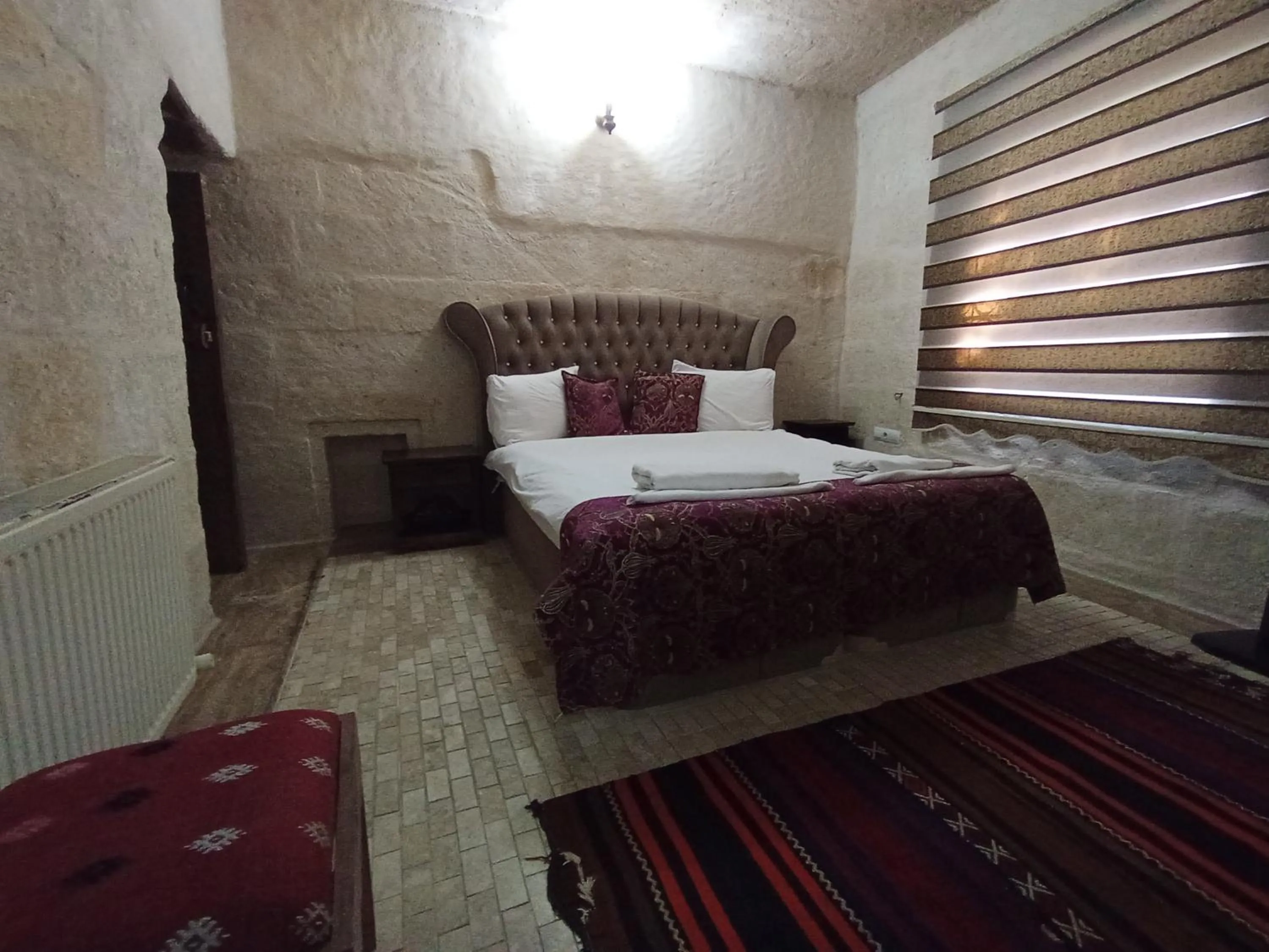Bedroom, Bed in Sandık cave suites