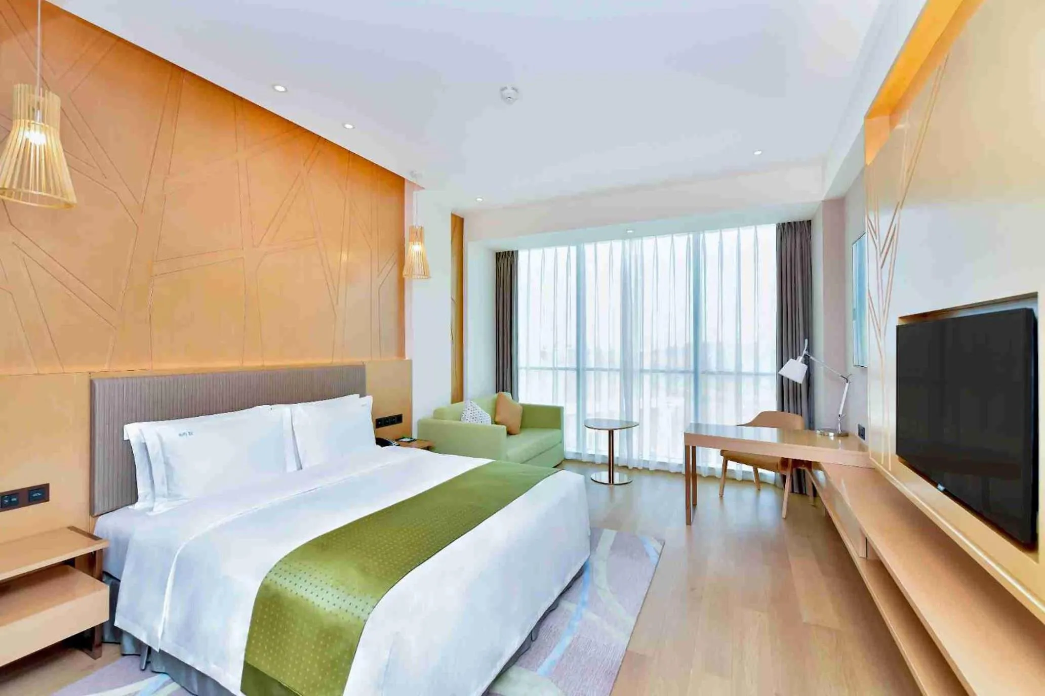 Bed in Holiday Inn Changsha Dawangshan by IHG