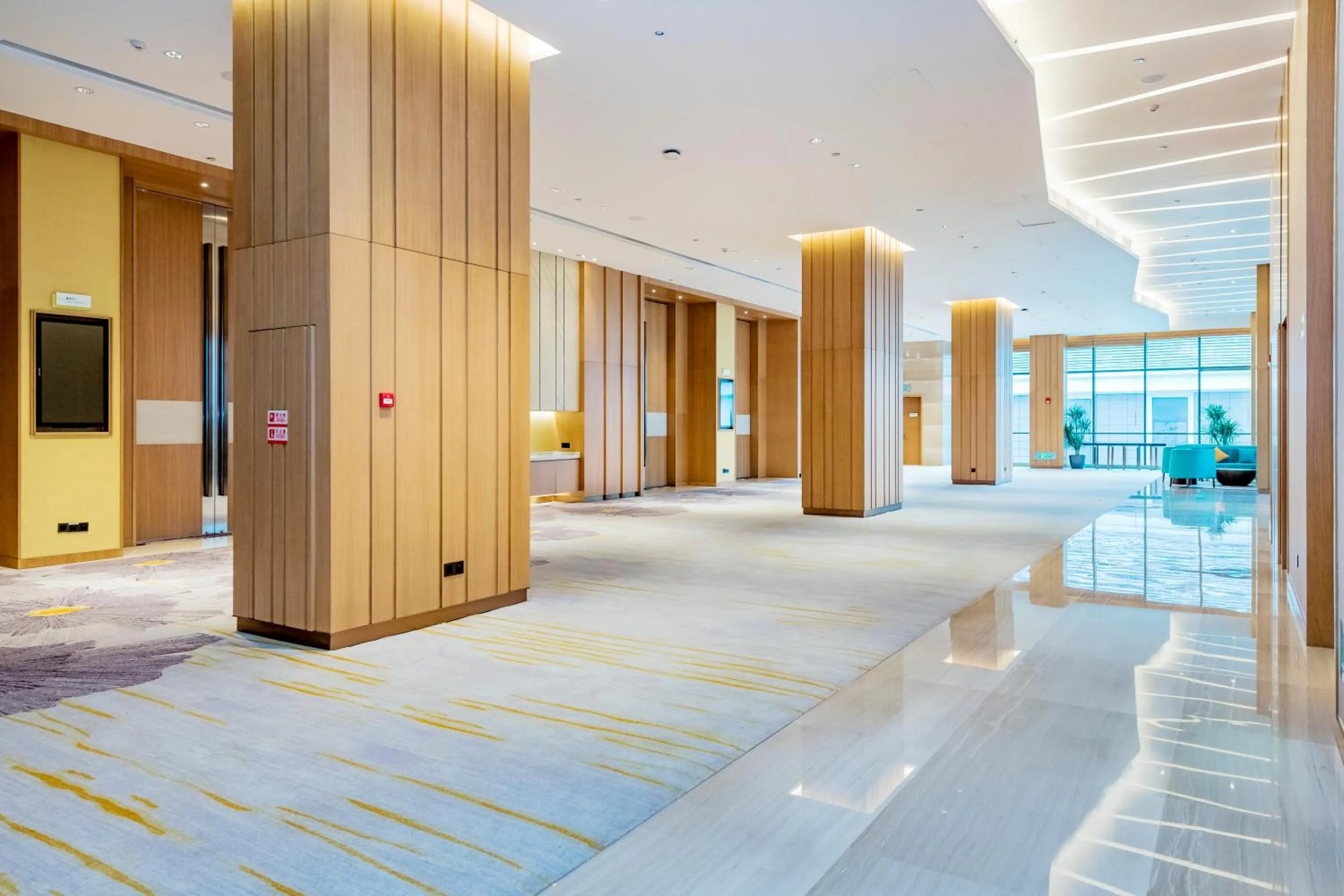 Meeting/conference room in Holiday Inn Changsha Dawangshan by IHG