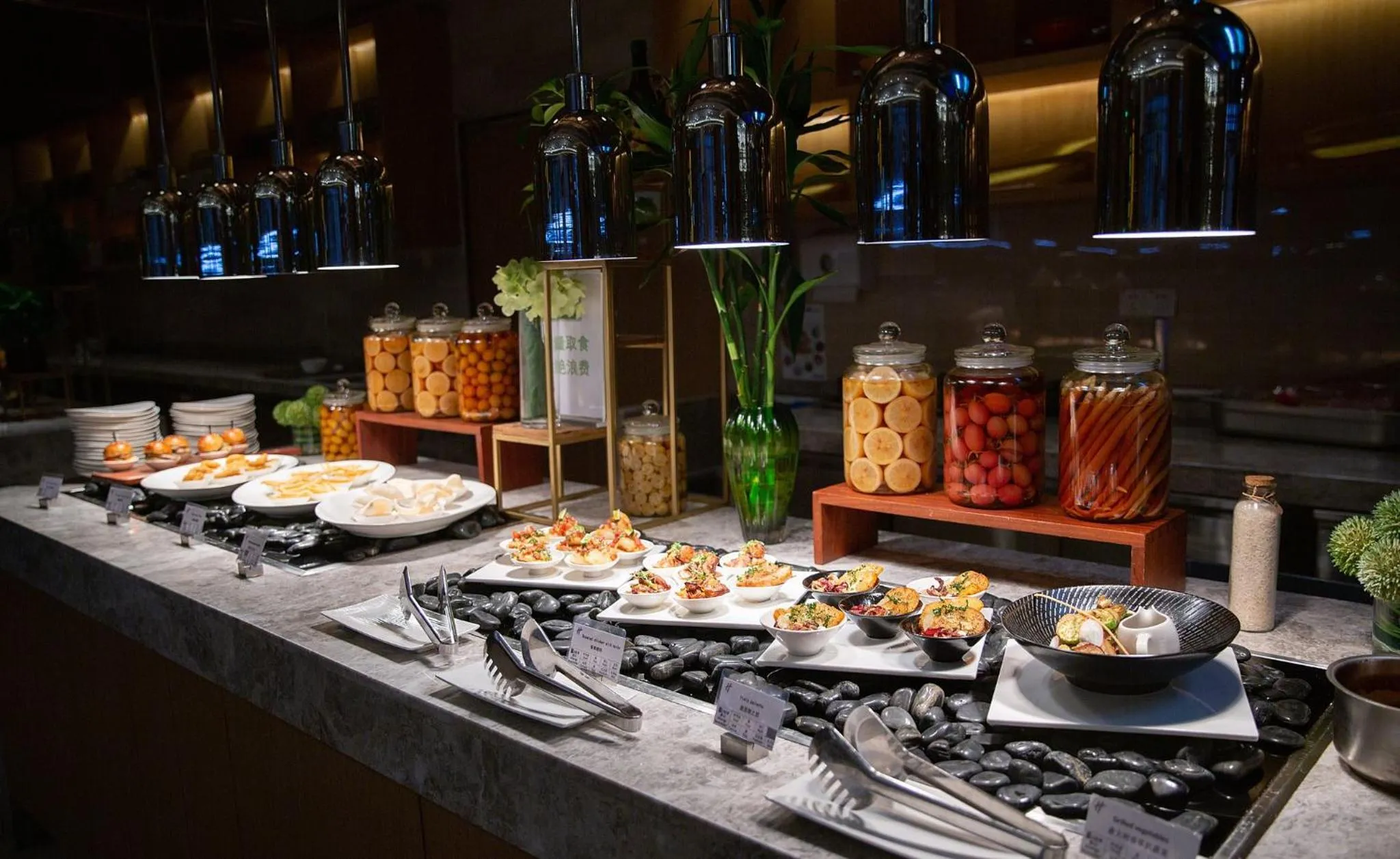 Restaurant/places to eat in Holiday Inn Changsha Dawangshan by IHG