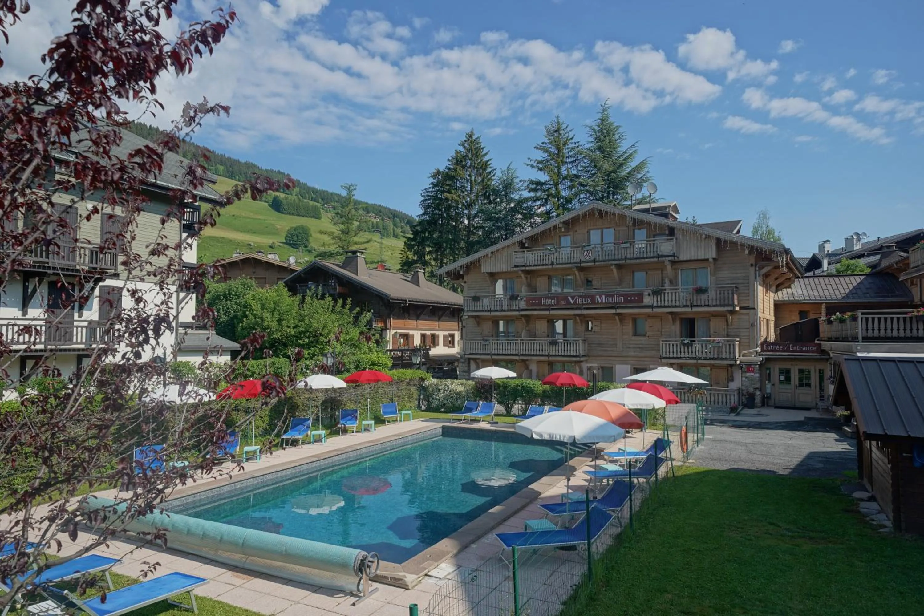 Property building in Au Vieux Moulin