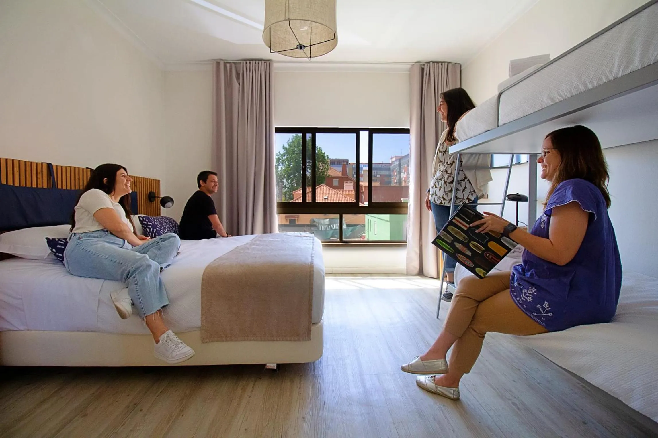 Bedroom in WOT Costa da Caparica Soul