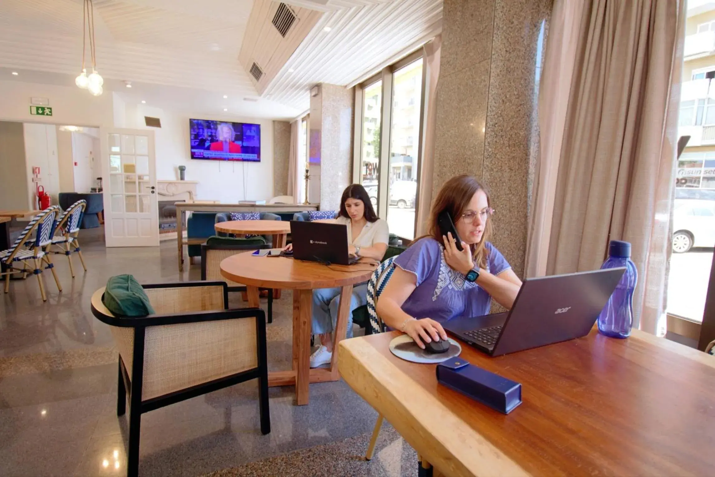Living room in WOT Costa da Caparica Soul Living room in WOT Costa da Caparica Soul