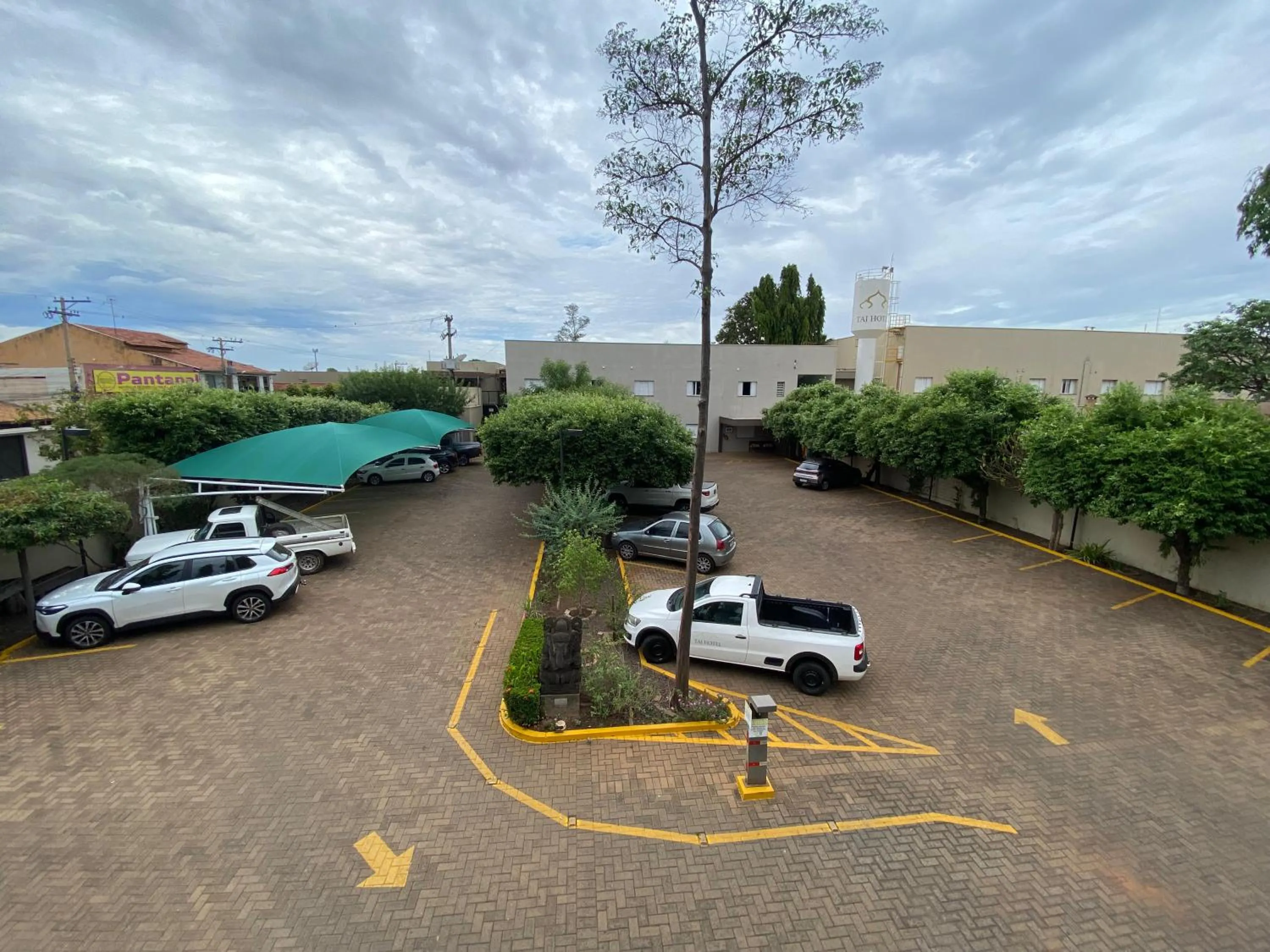 Parking in Taj Hotel