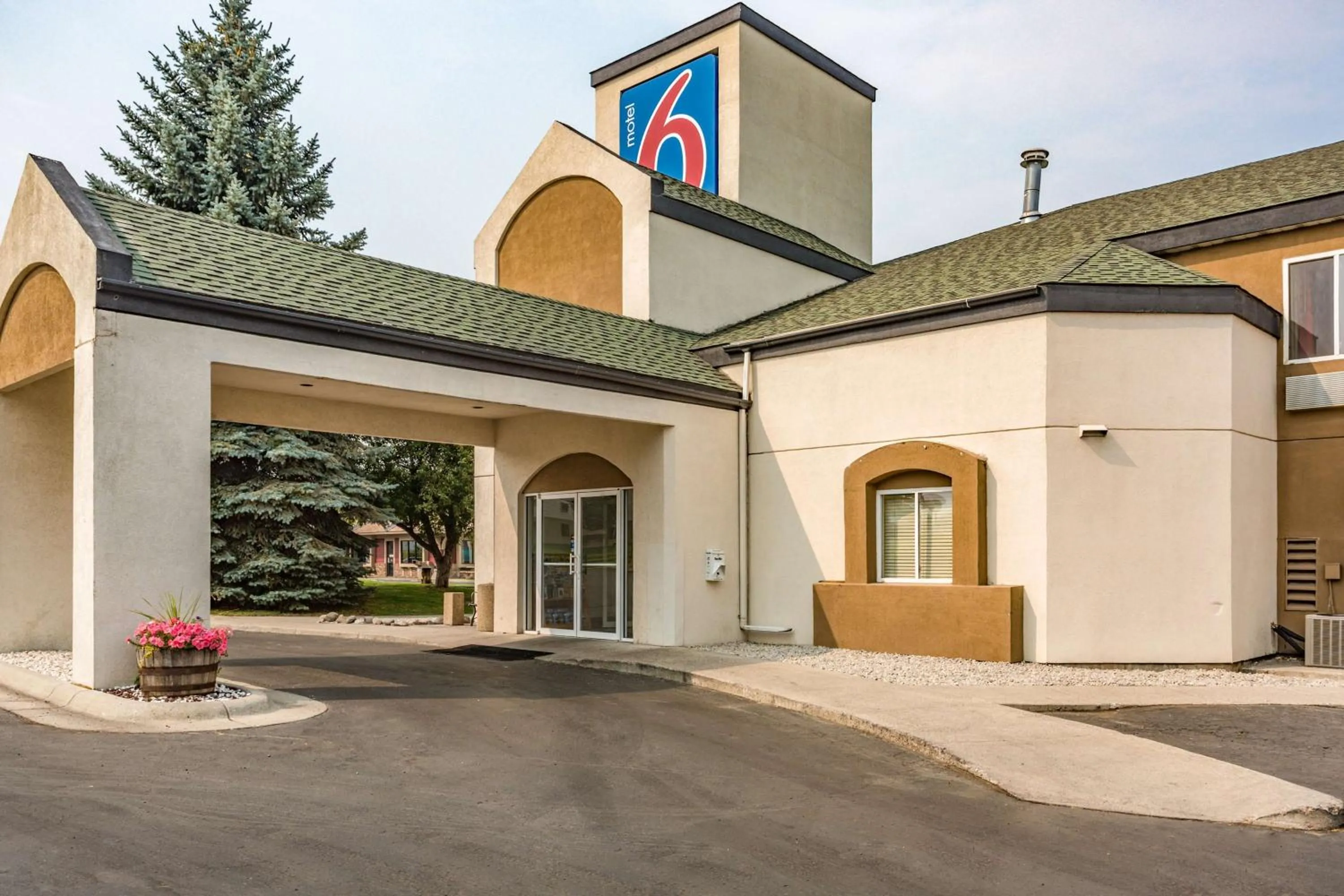 Property building in Motel 6-Bozeman, MT
