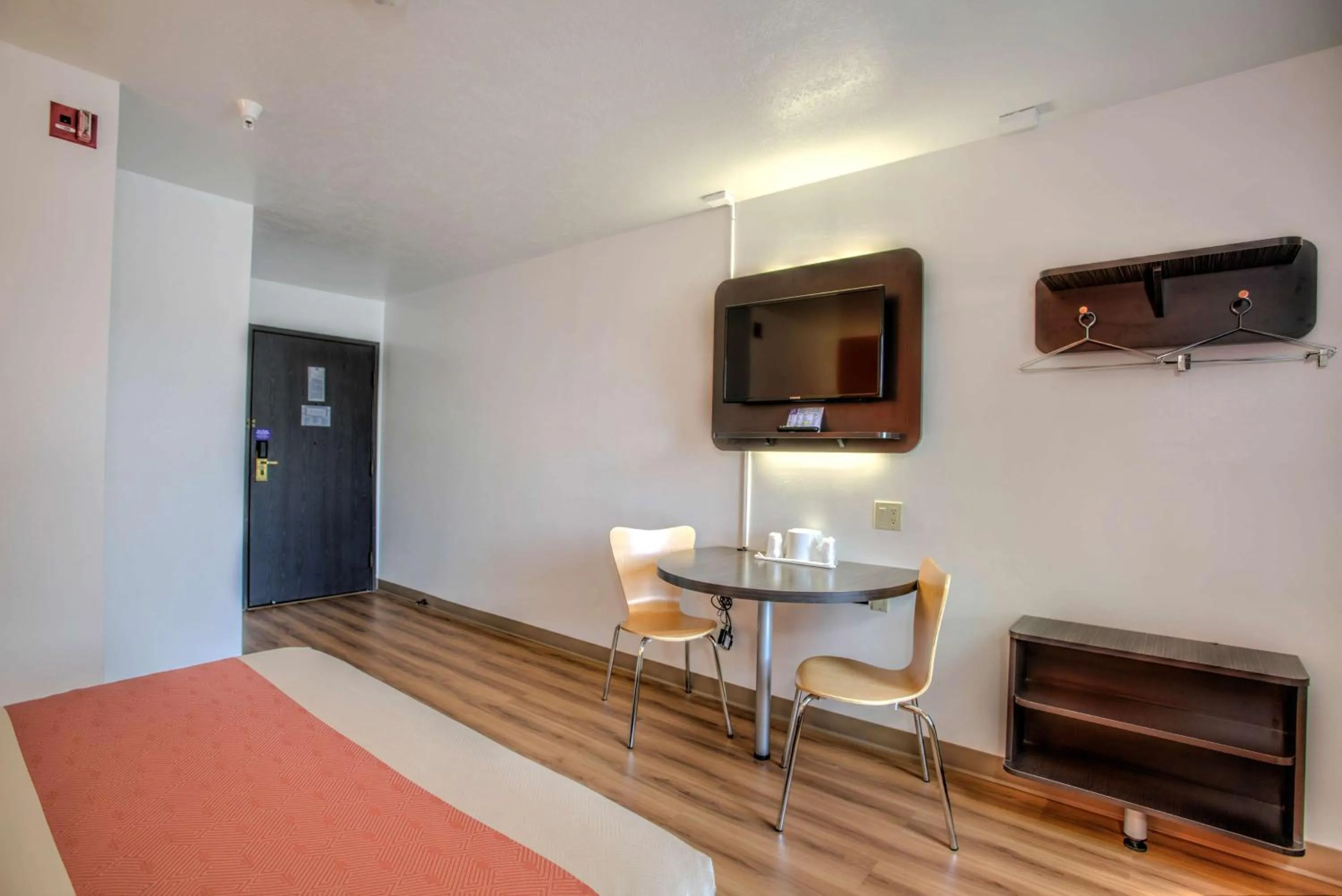 TV and multimedia in Motel 6-Bozeman, MT