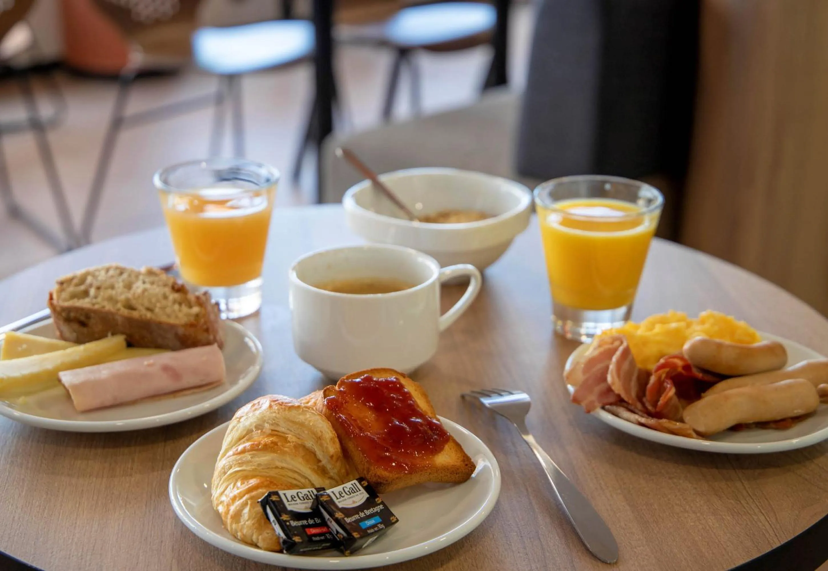 Breakfast in B&B HOTEL Montluçon Centre