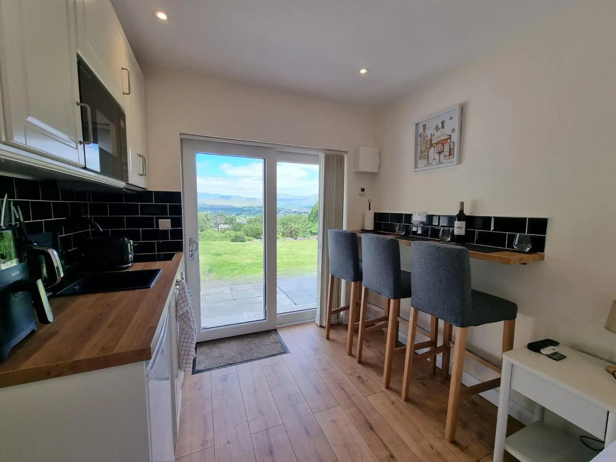 Apartment with Mountain View - single occupancy in Misty Bay - Kenmare Apartment with Mountain View - single occupancy in Misty Bay - Kenmare